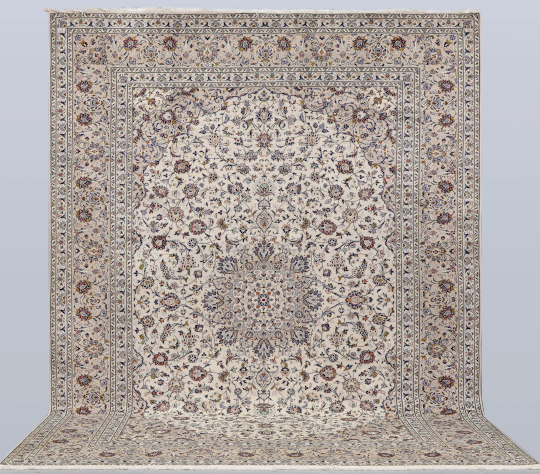 MATTA. Ljus Keshan, 395 x 295 cm.