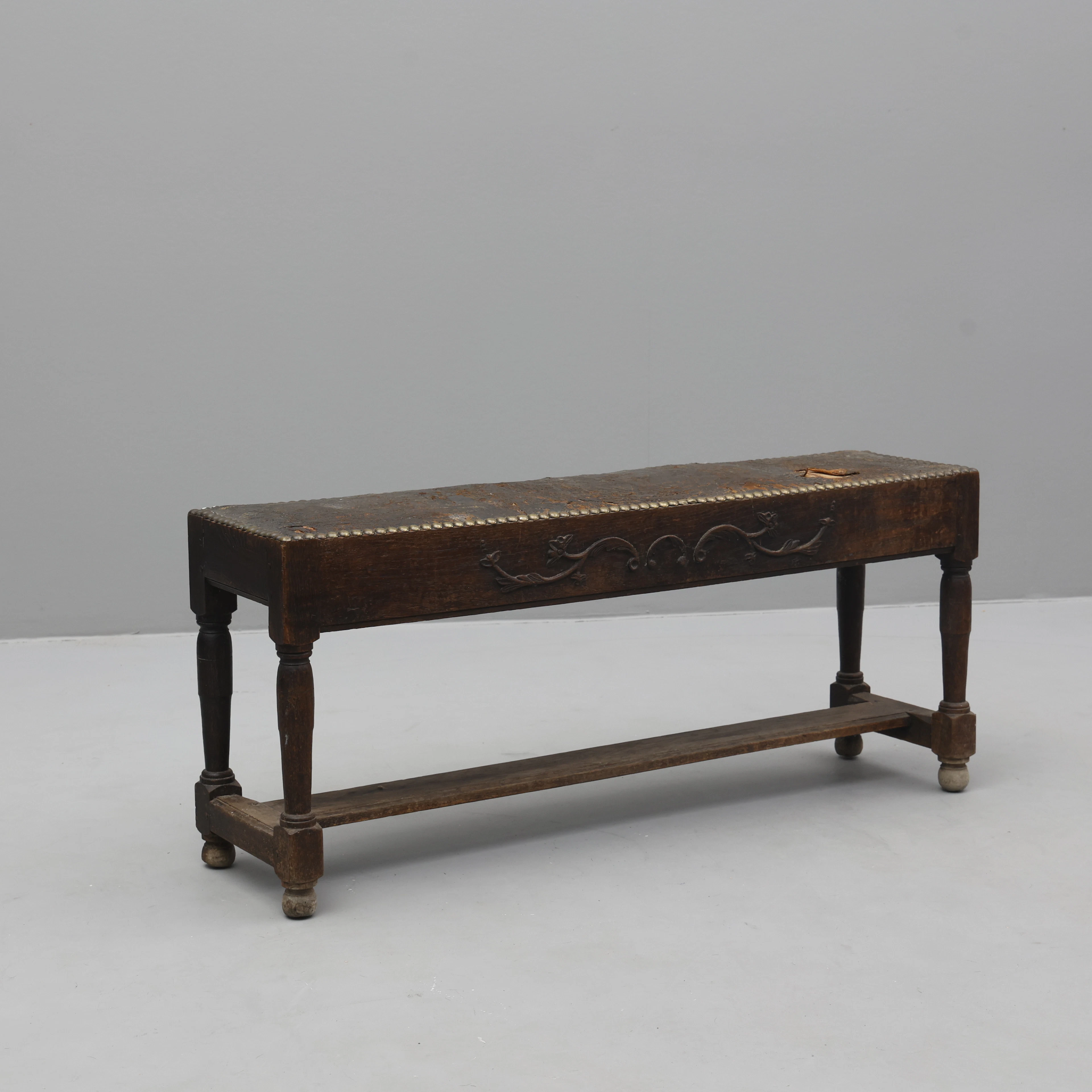 BÄNK, barockstil 1800/1900-tal.