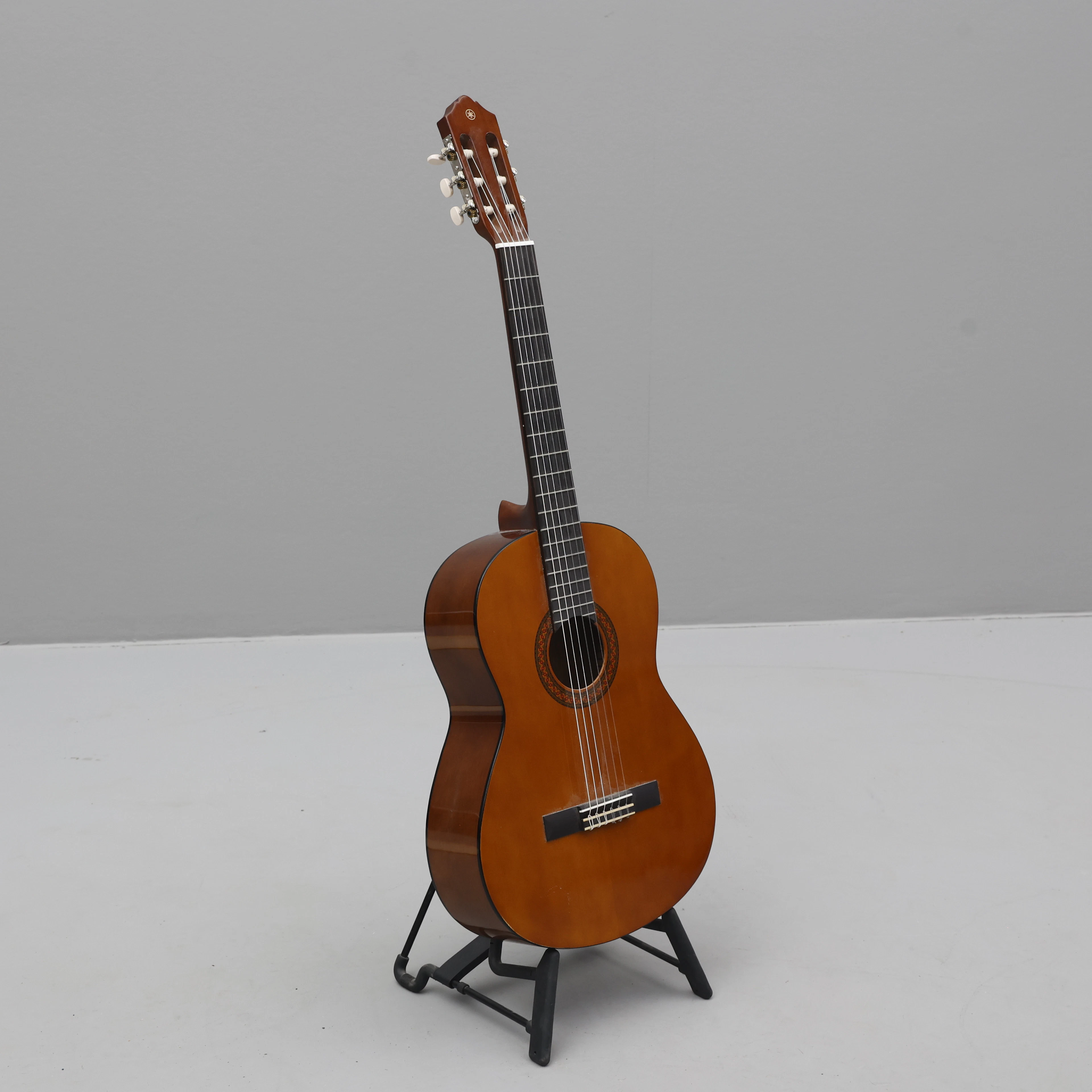AKUSTISK gitarr, YamahA C40.