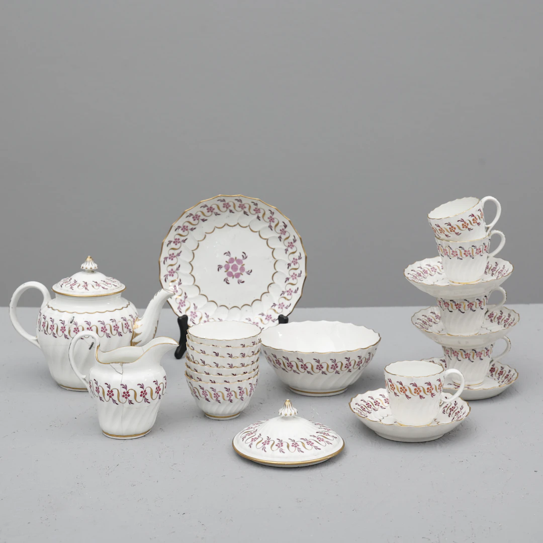 SERVISDELAR, 19 delar ,FLIGHT, England 1800-talets första hälft.