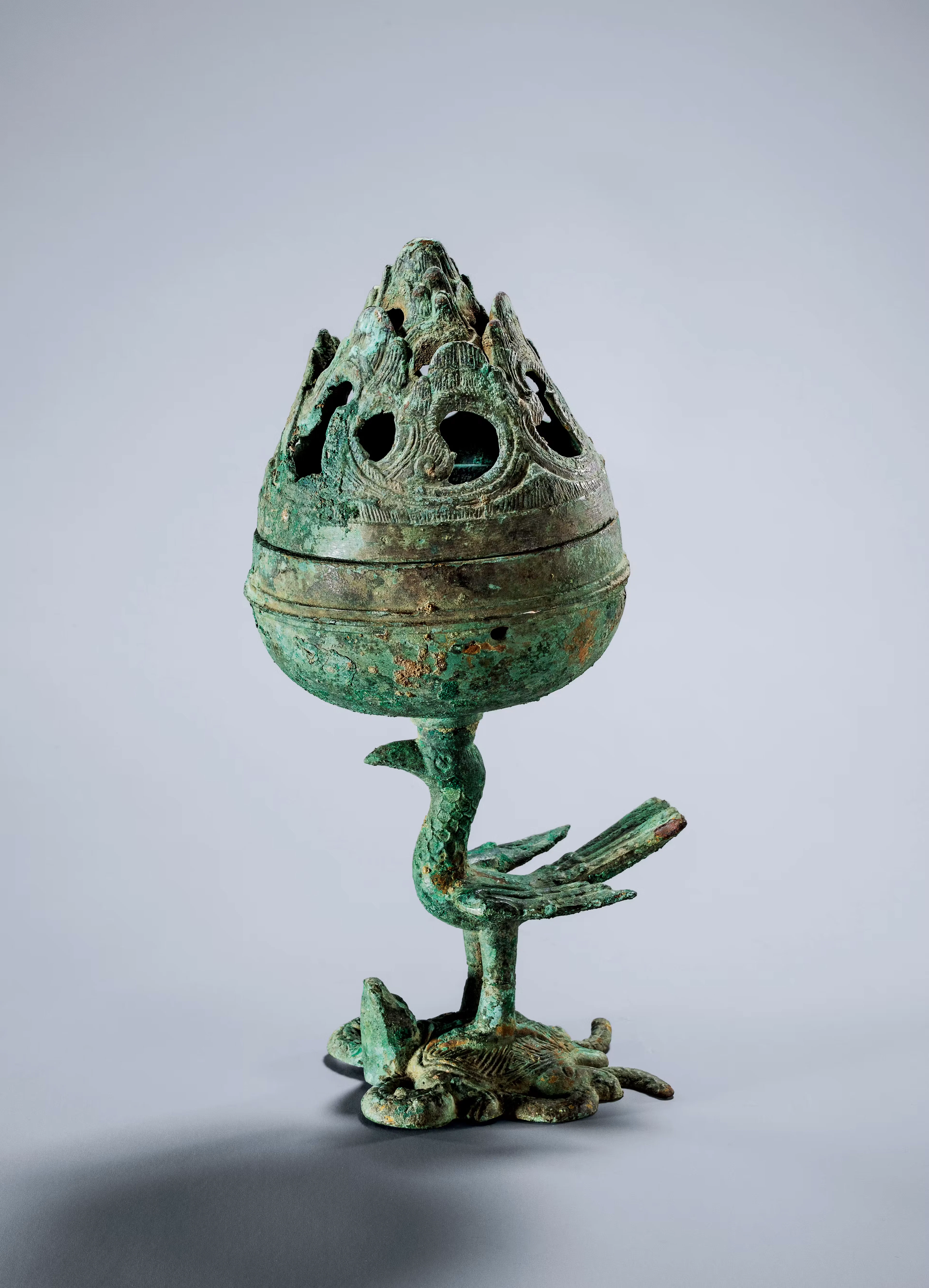 AN ARCHAIC BRONZE 'CRANE AND TORTOISE' CENSER AND COVER, HAN DYNASTY