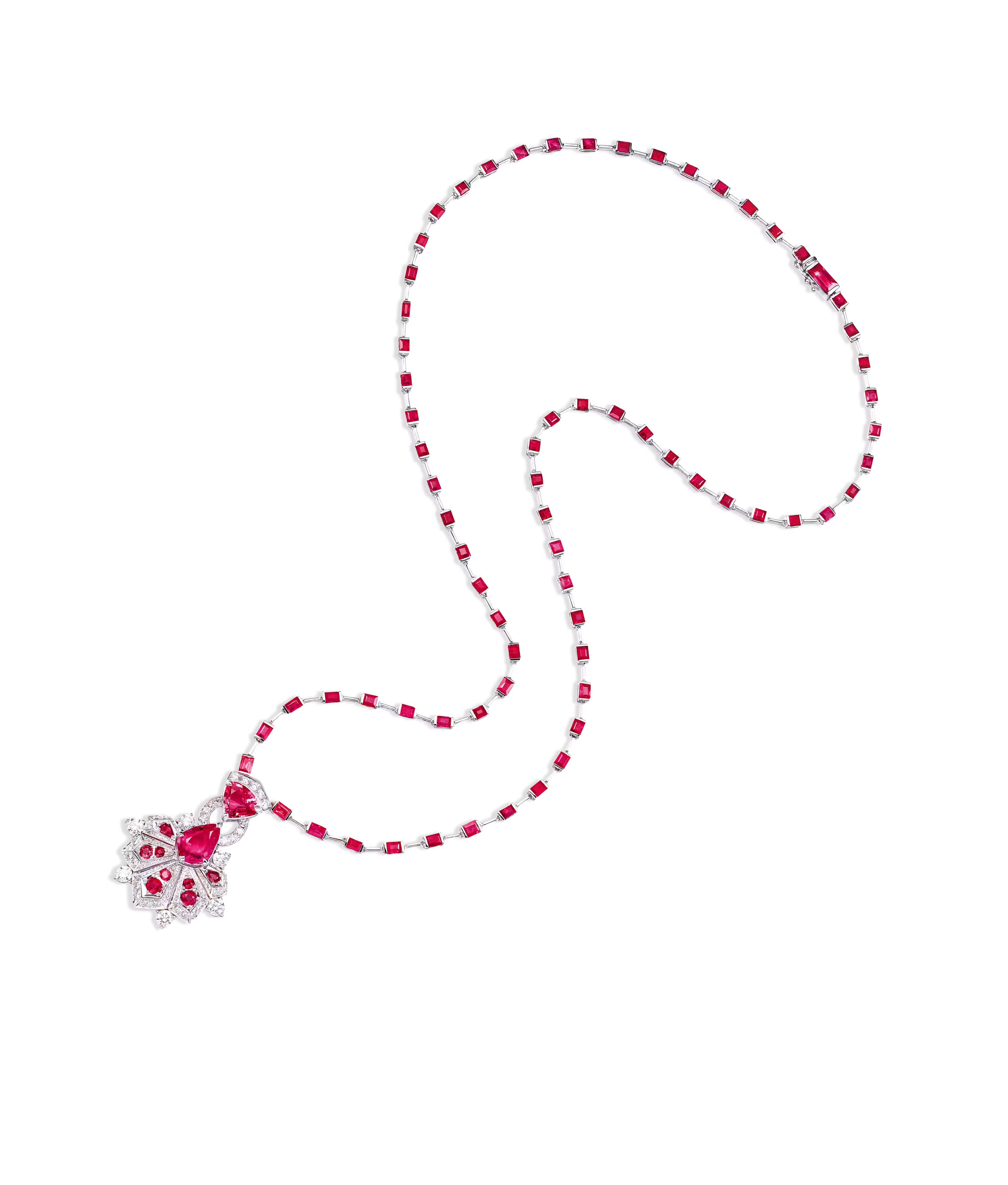 TOTAL OF 18.10 CARAT SRI LANKA PINK SAPPHIRE AND DIAMOND PENDENT NECKLACE