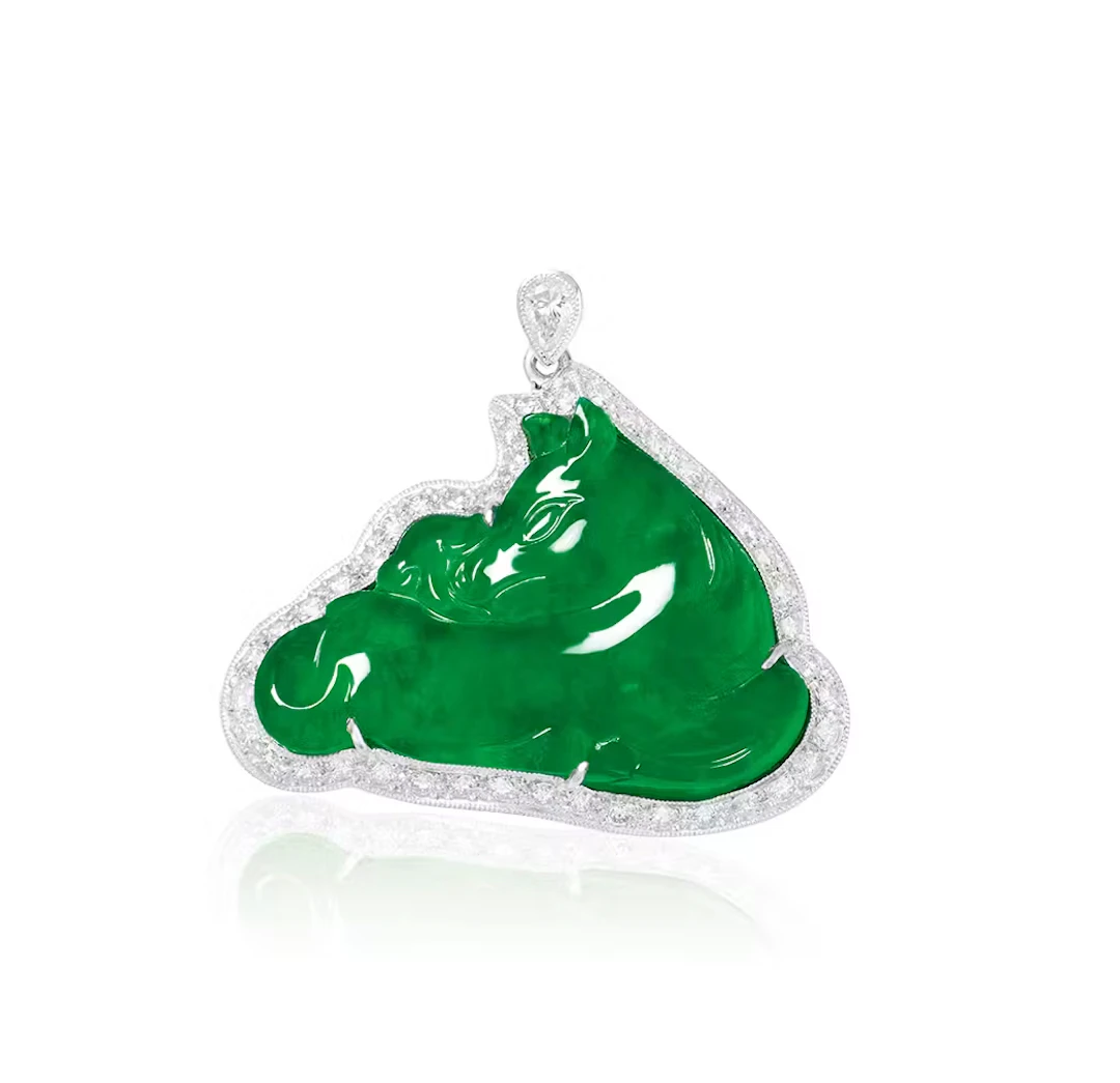 BURMESE JADEITE 'DEER' AND DIAMOND PENDANT