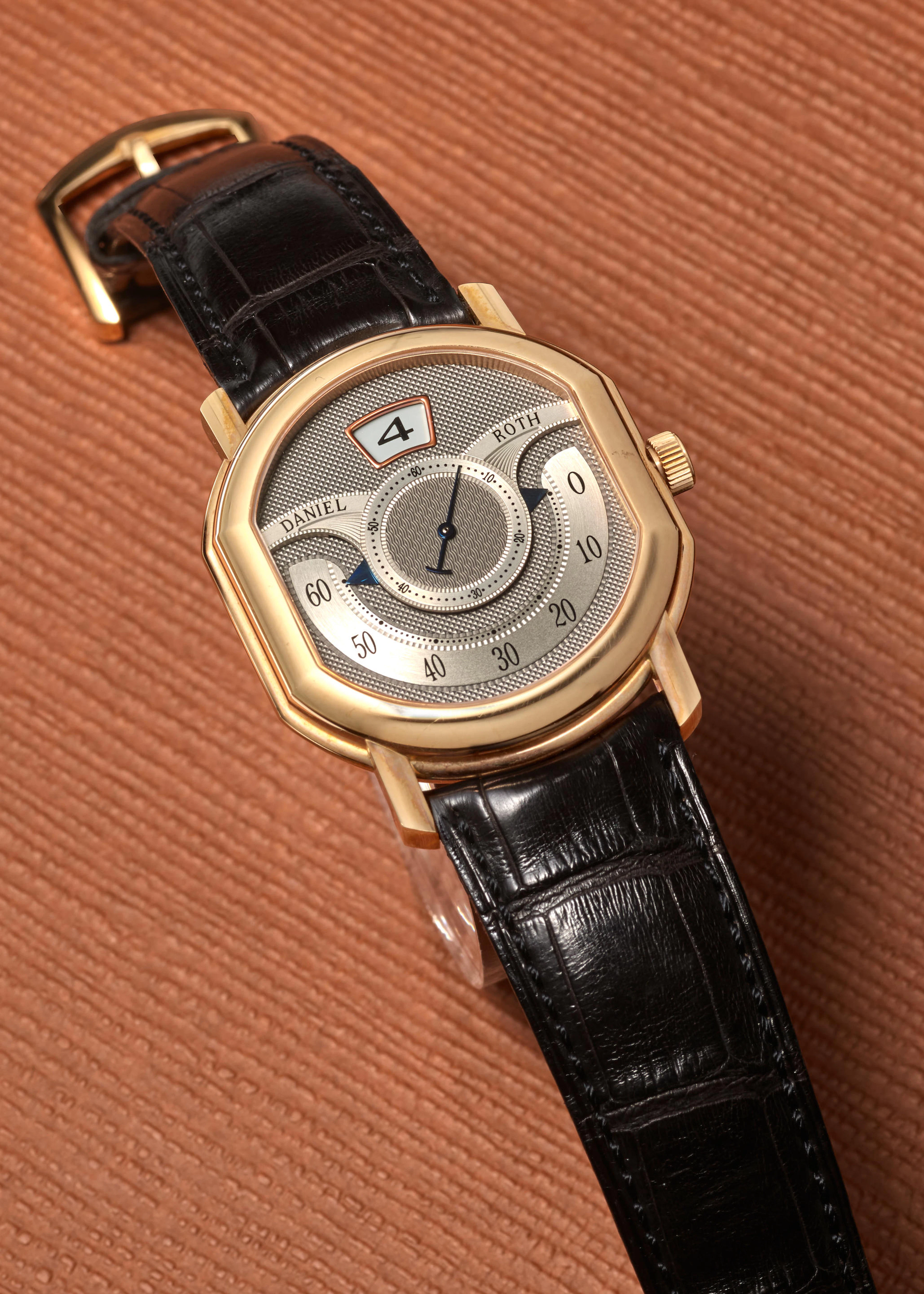 DANIEL ROTH. A RARE LIMITED EDITION 18K ROSE GOLD AUTOMATIC JUMPING