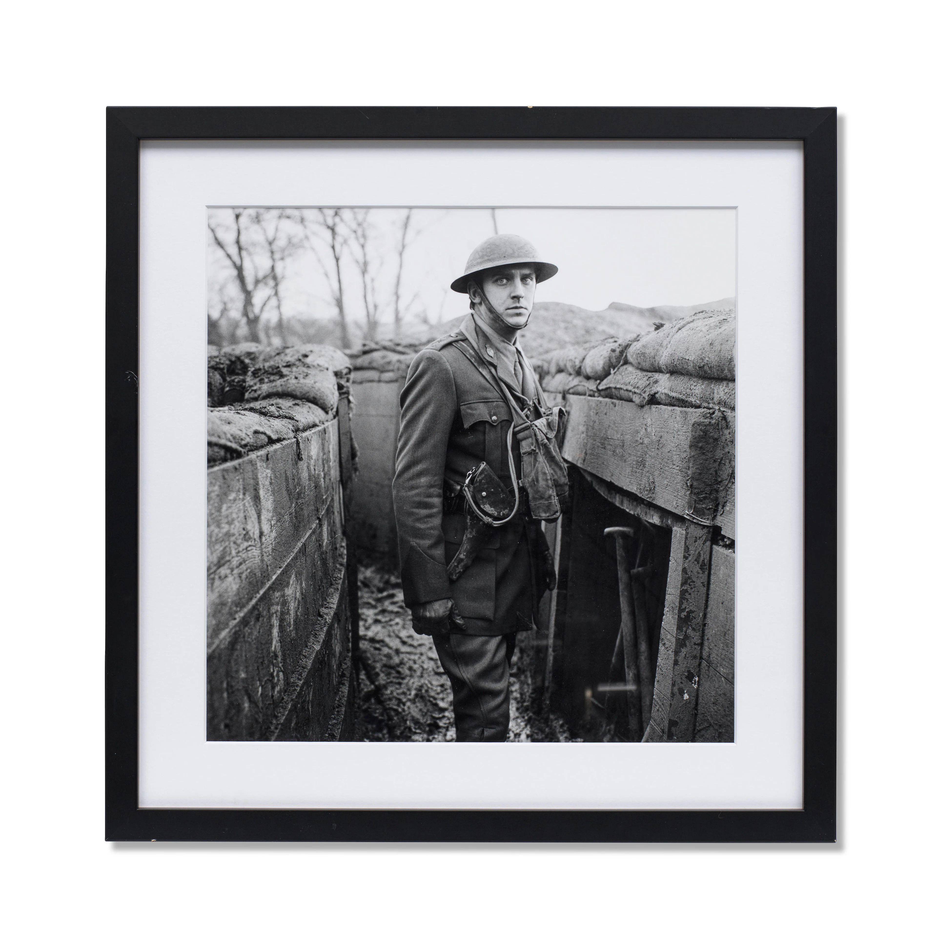 Dan Stevens (as Matthew Crawley): A black and white photograph of