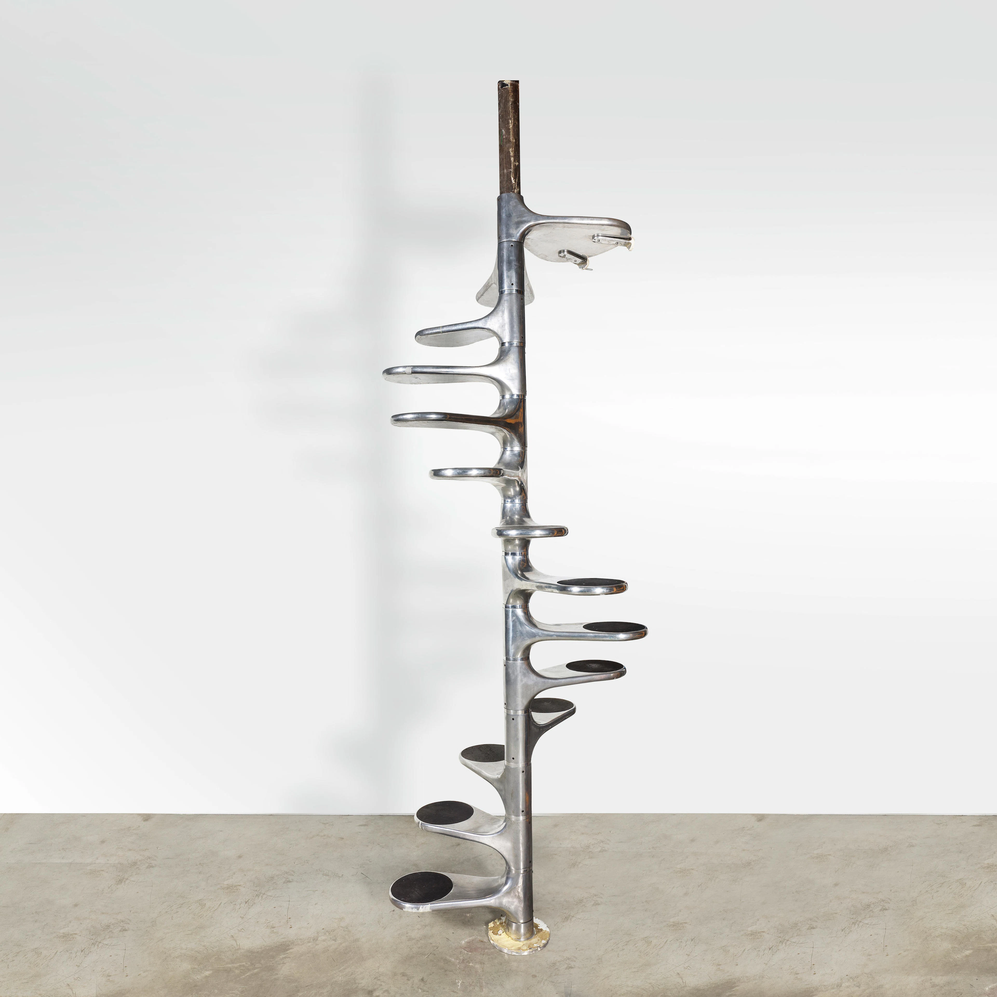 ROGER TALLON (1929-2011) Escalier hélicoïdal Module 400