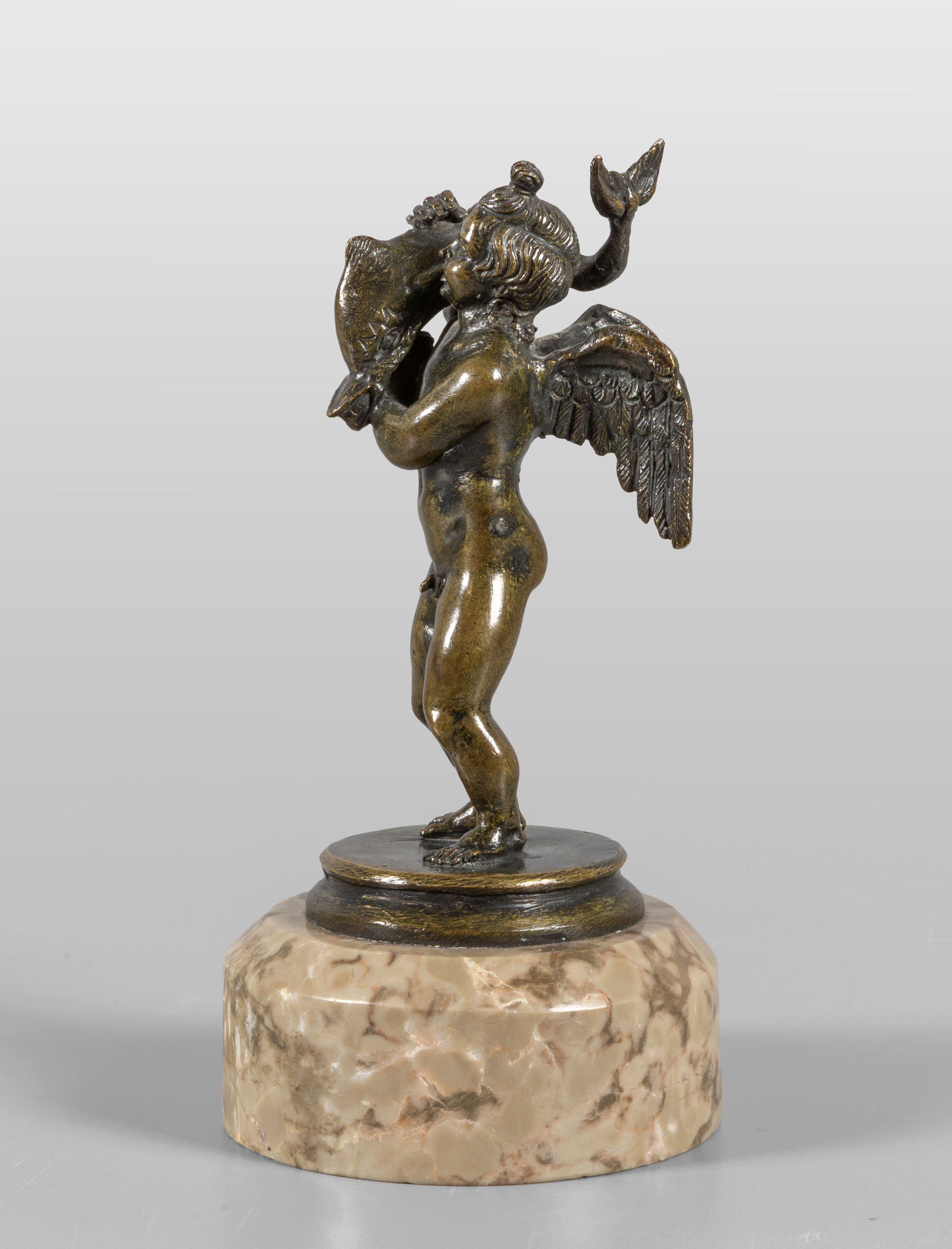 Putto con delfino, scultura in bronzo a patina scura su base in marmo