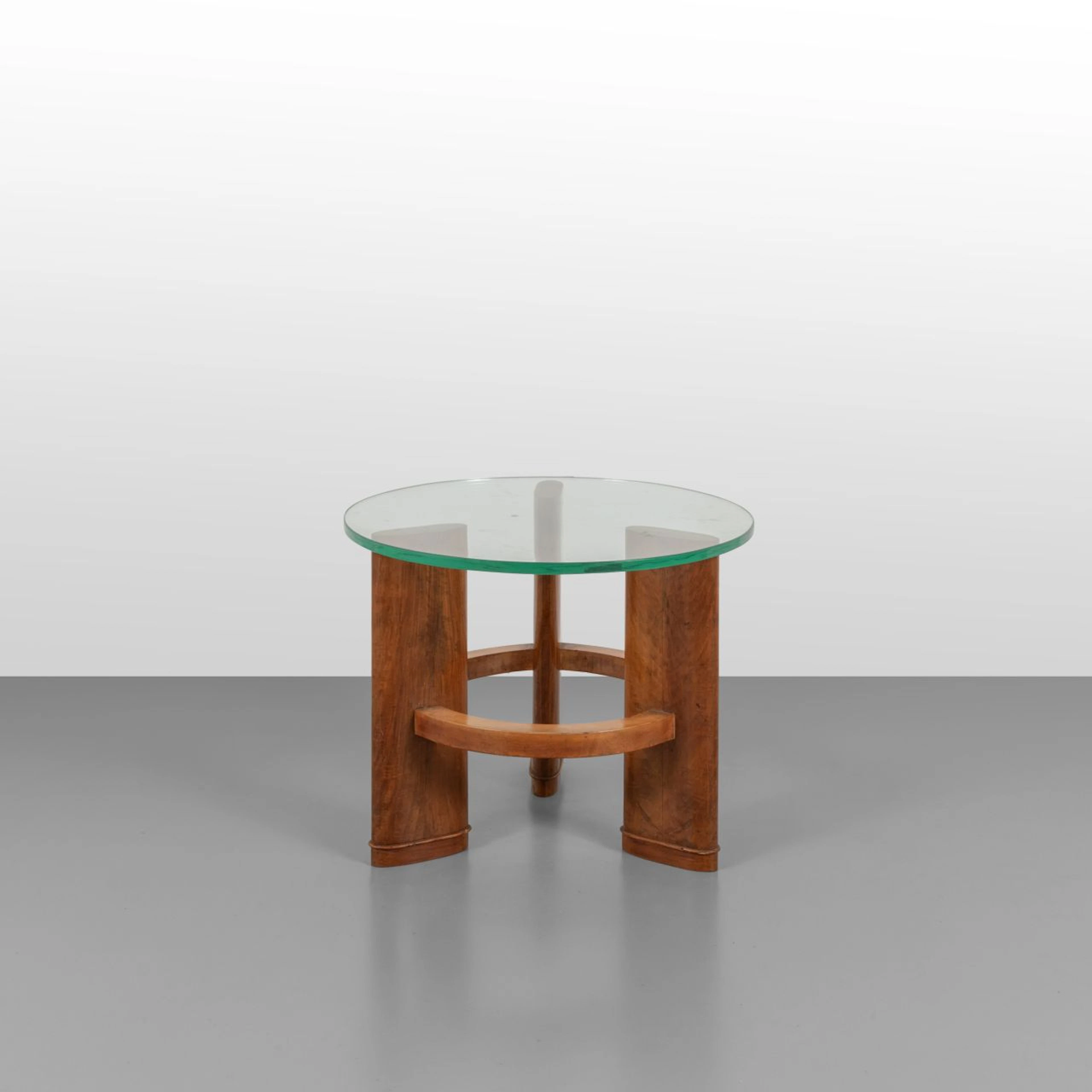OSVALDO BORSANI, ARREDAMENTI BORSANI, 1935. Un tavolino. Legno di