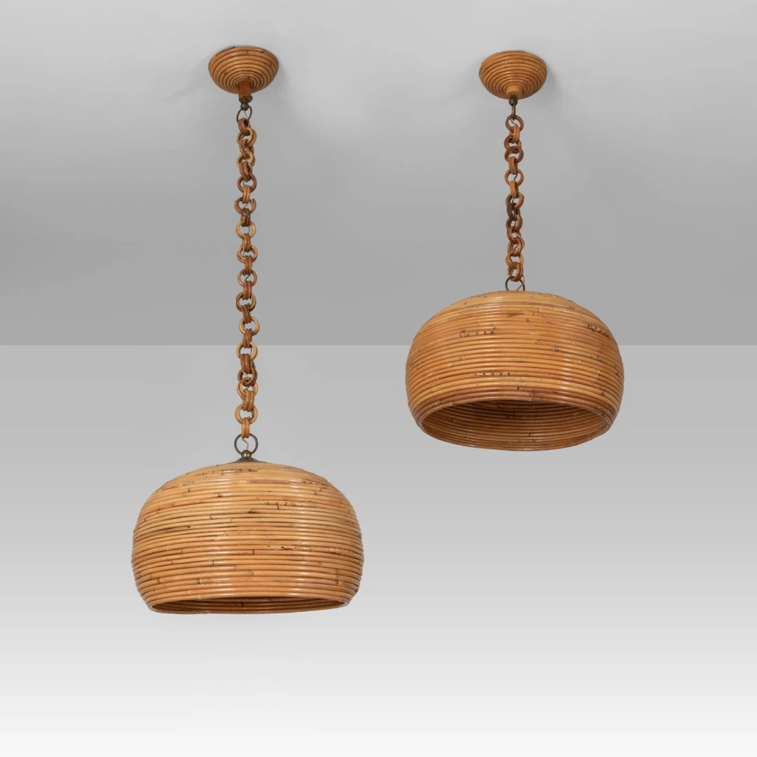 DUE LAMPADE A SOSPENSIONE, anni '60. Giunco. Cm 86, 118 (h) x 40 (diam.).