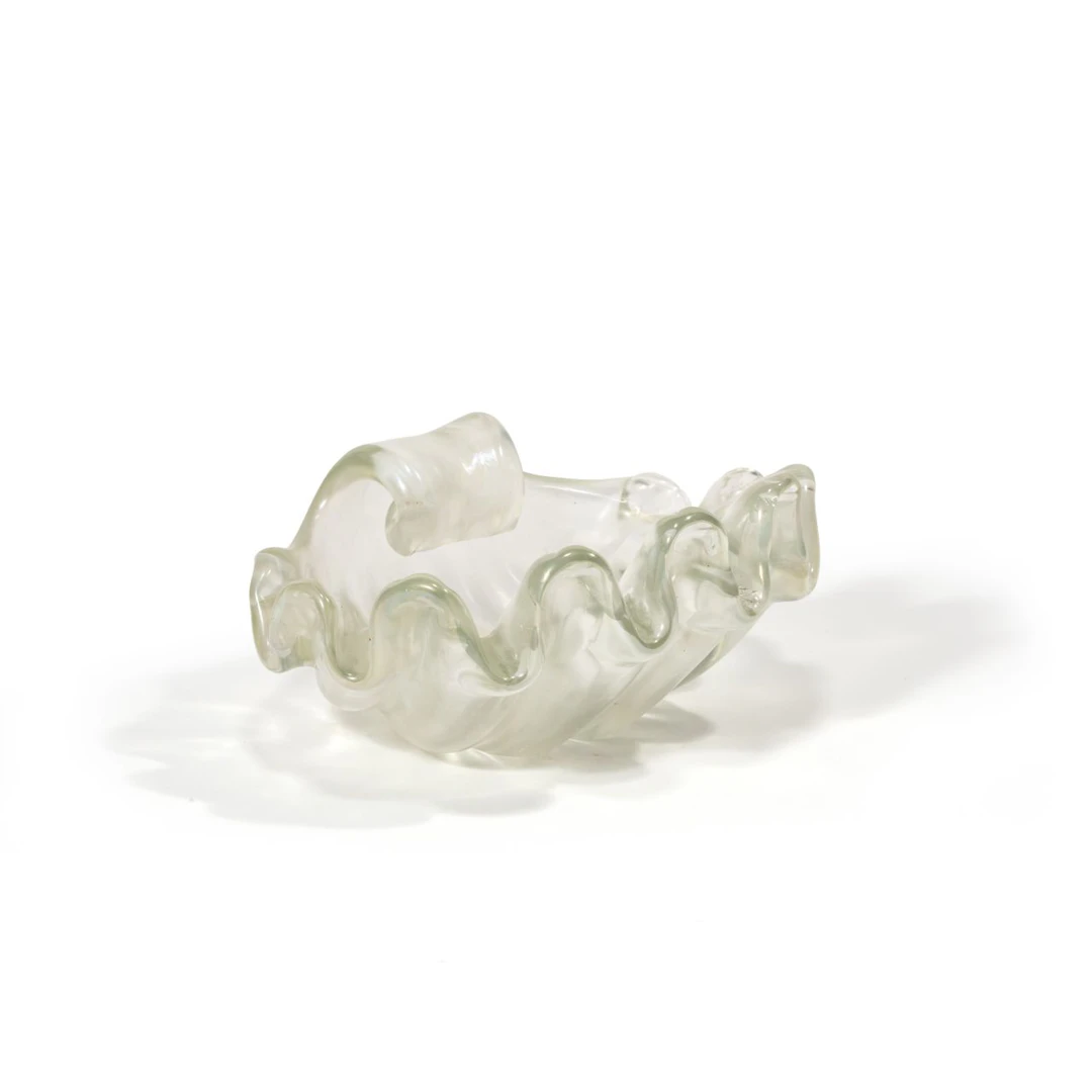 ERCOLE BAROVIER, BAROVIER & TOSO, 1940 ca. Una coppa a conchiglia