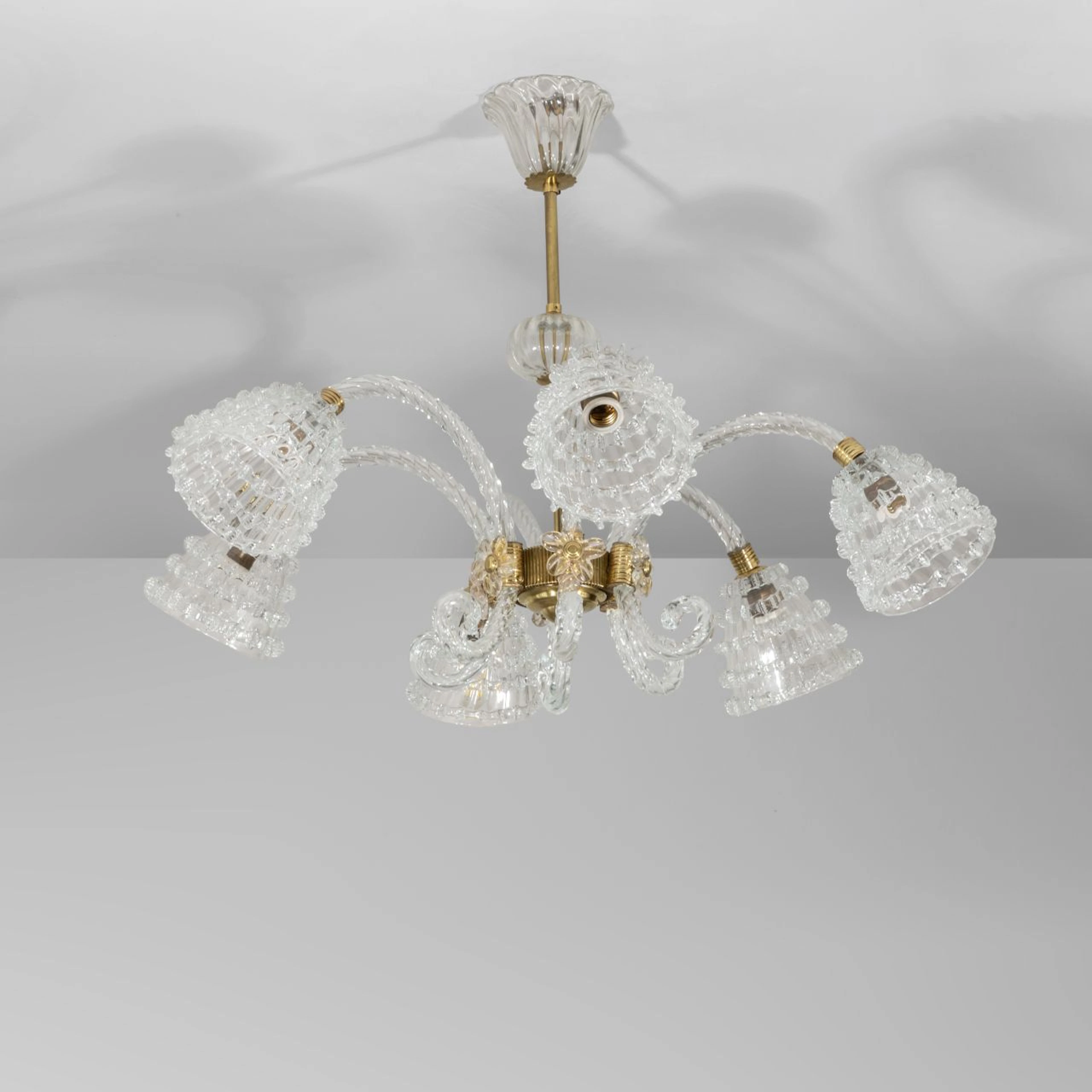 BAROVIER & TOSO, anni '40. Una lampada a sospensione. Vetro ritorto