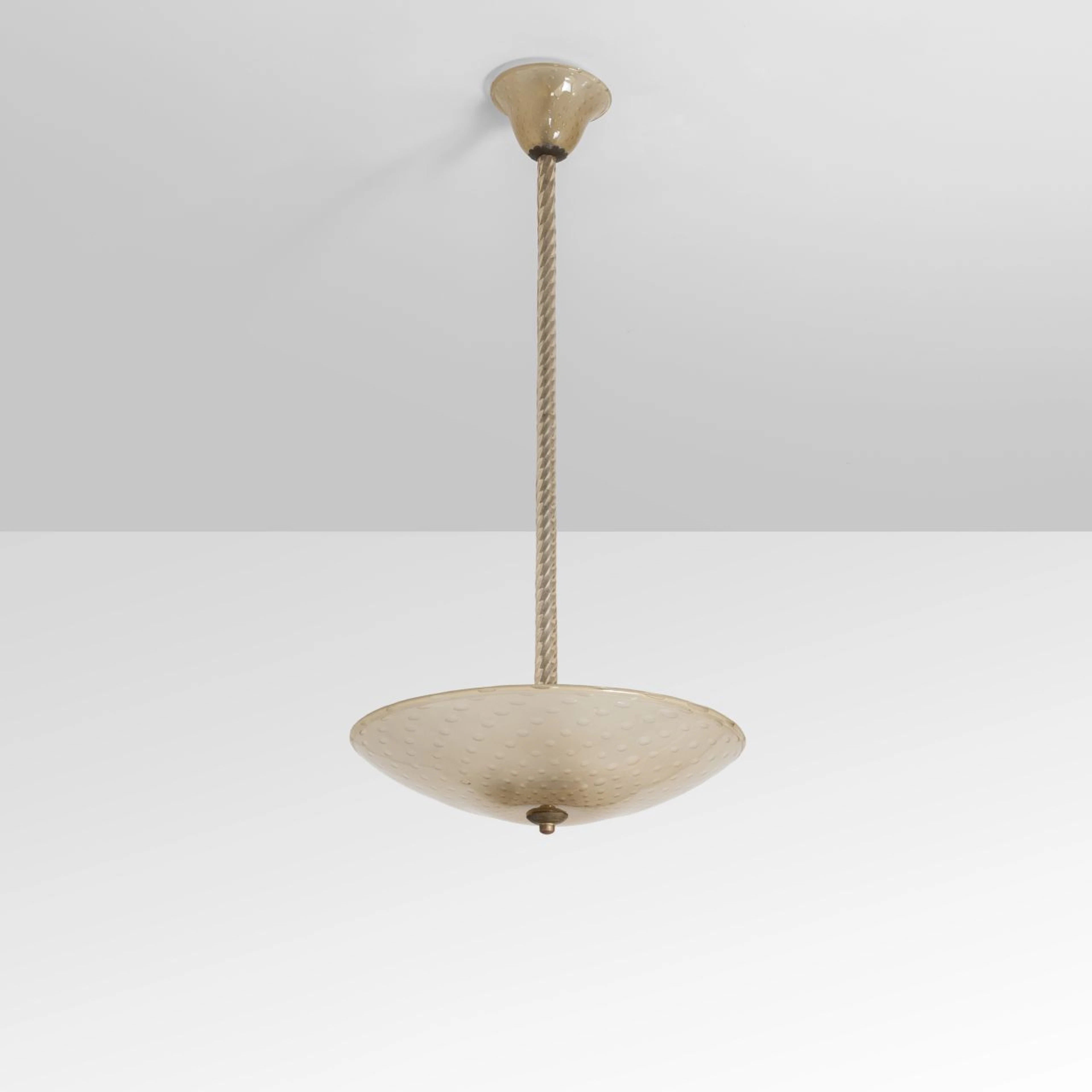 BAROVIER & TOSO, anni '40. Una lampada a sospensione. Stelo in vetro