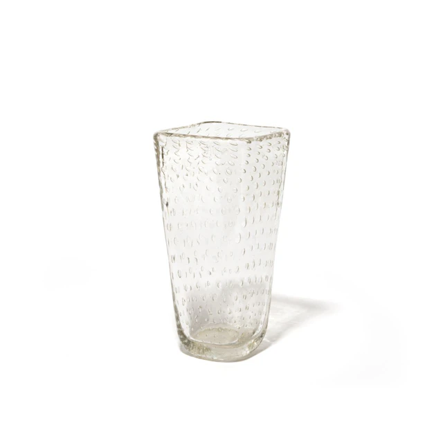 SEGUSO VETRI D'ARTE, 1940 ca. Un vaso a sezione quadrata in cristallo