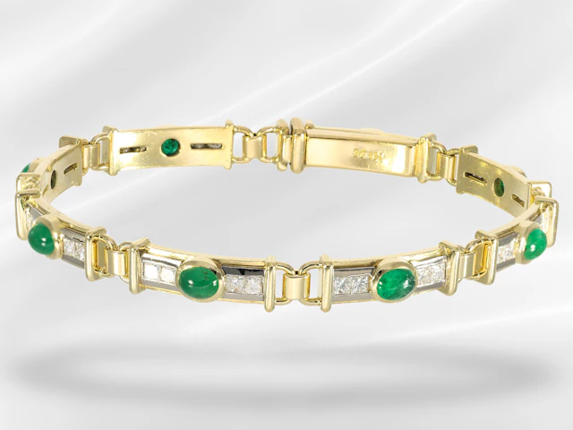 Very high-quality emerald and diamond designer bracelet, ca. 5.36