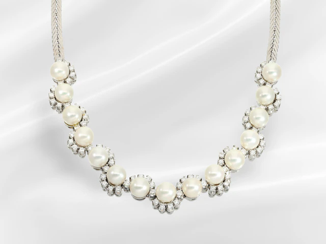 Necklace: vintage handcrafted piece from the 1970s, fine cultured