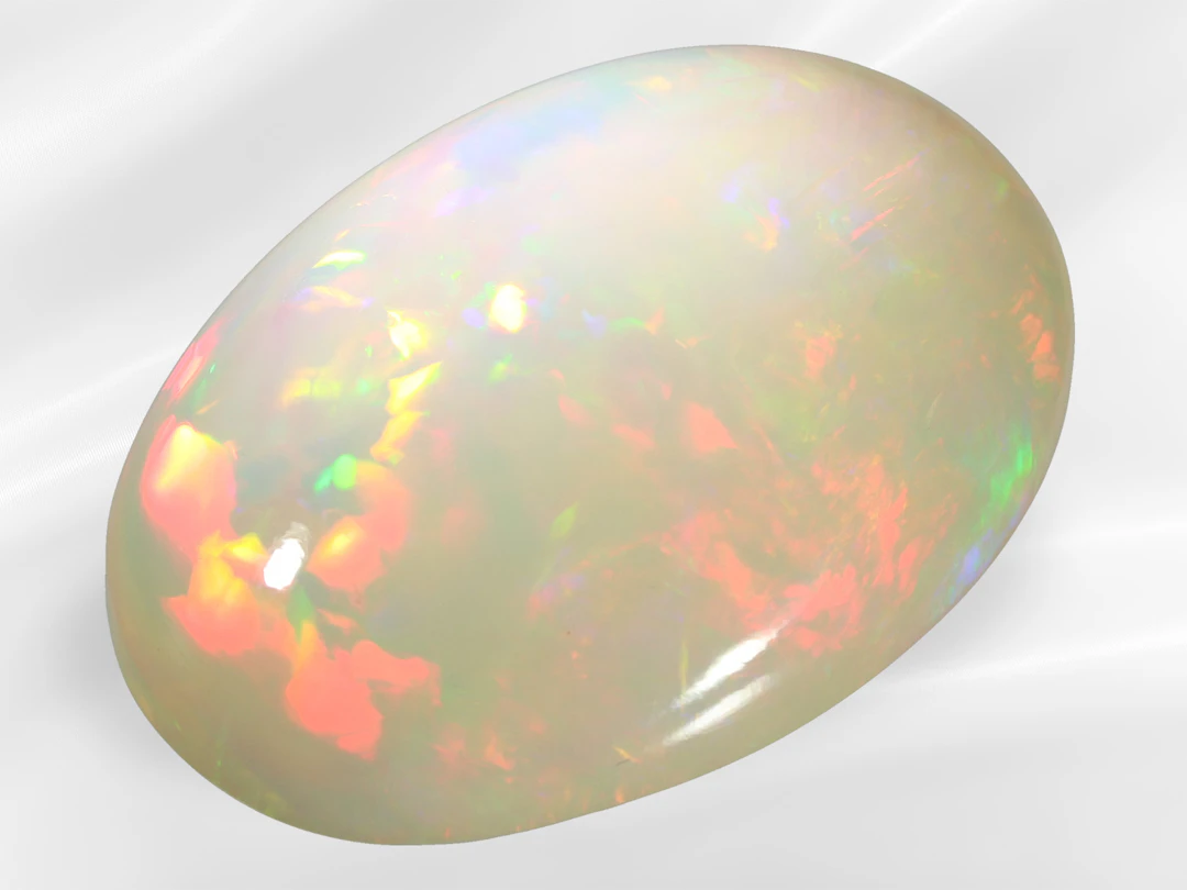Opal: very beautiful opal cabochon of ca. 50.5 ct, stunning play of colour