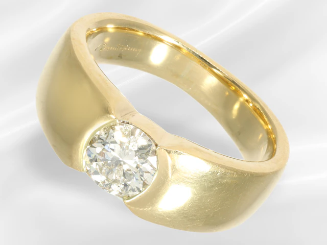 Ring: solid vintage brilliant-cut diamond solitaire ring, ca. 0.75 ct