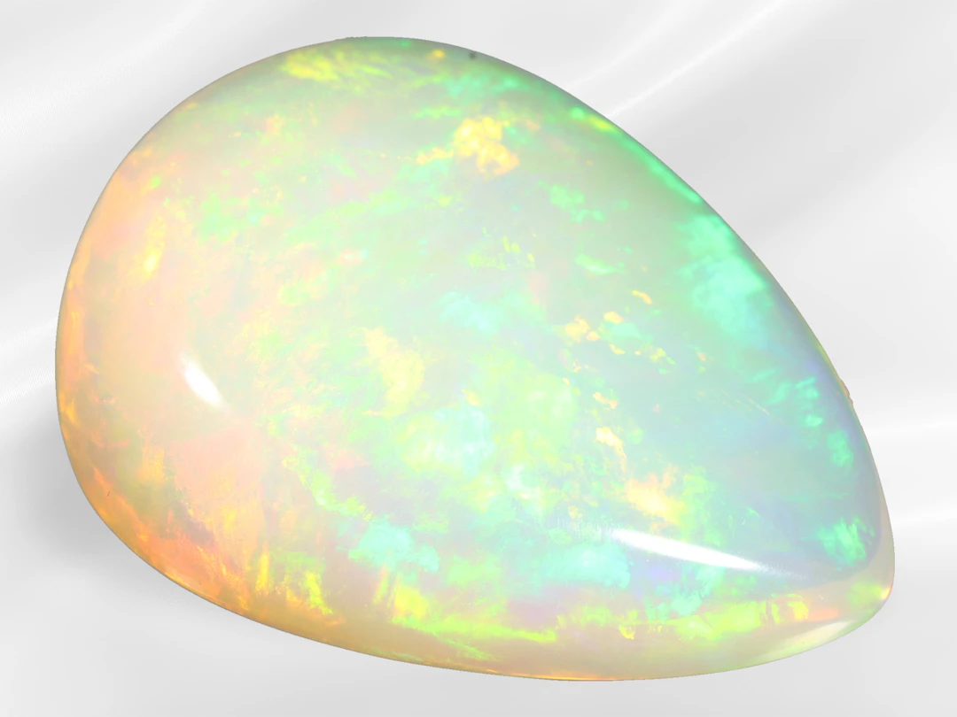 Opal: valuable, large opal cabochon weighing ca. 35.5 ct