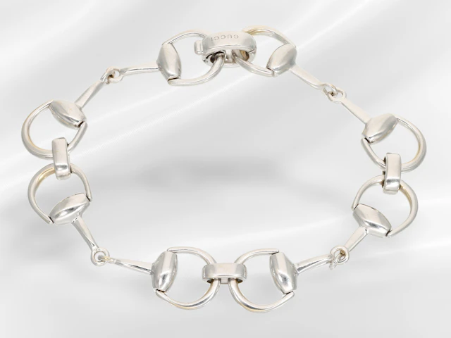 Exceptionally crafted designer gold jewellery bracelet from Gucci