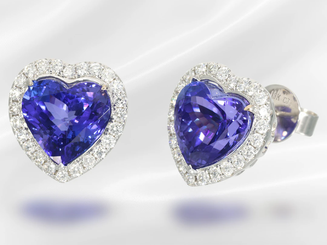 Stud earrings: extremely luxurious tanzanite earrings, AAA tanzanites