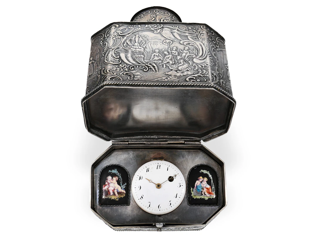 Hip flask/bottle with concealed watch, silver, probably from southern