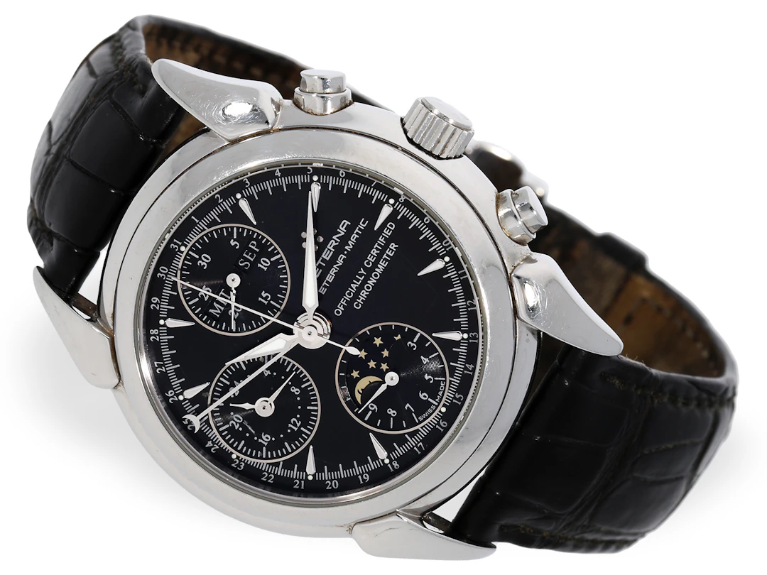 Wristwatch: Triple Calendar chronograph in chronometer quality, Eterna