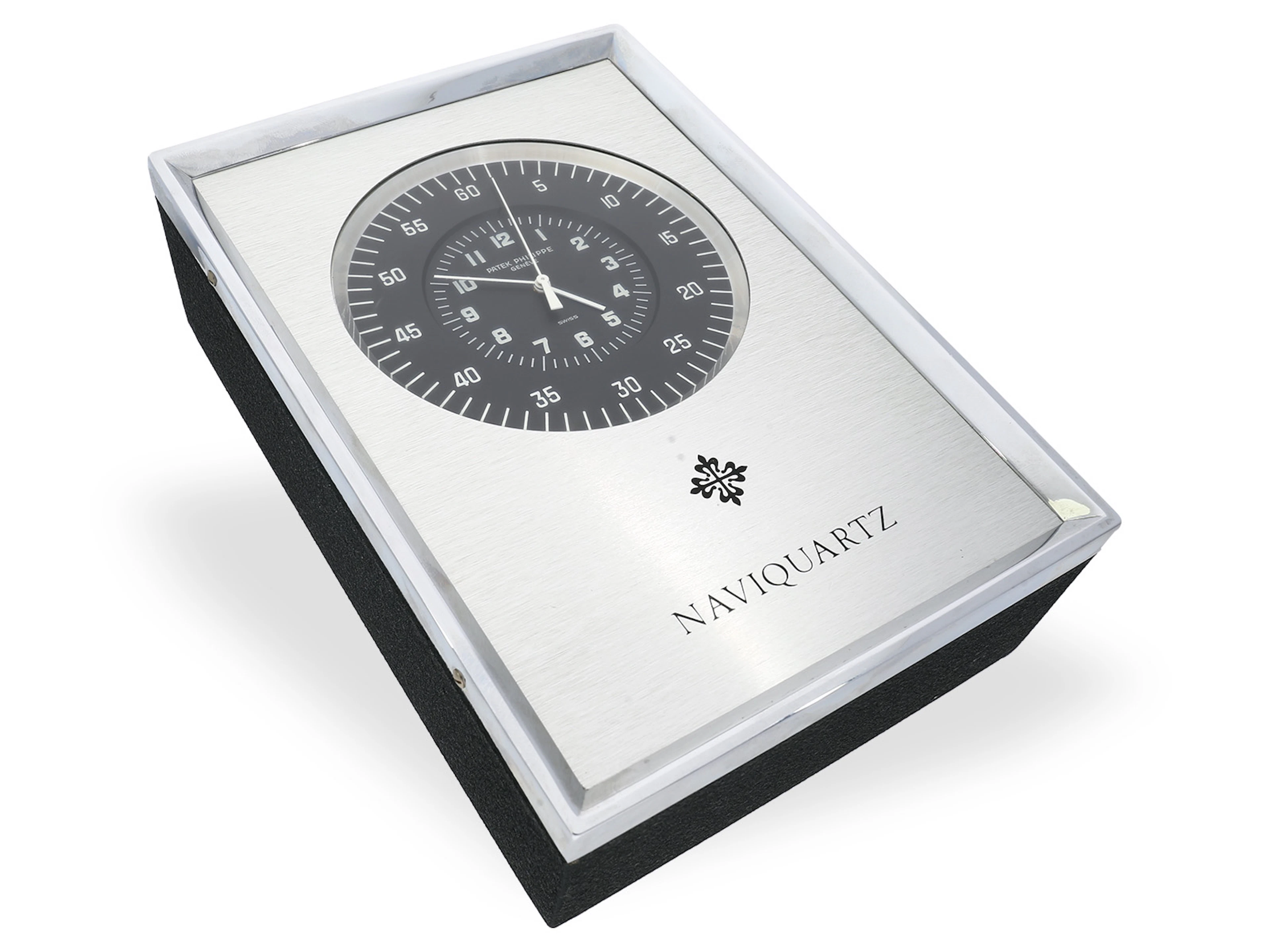Table chronometer/marine chronometer: Patek Philippe Naviquartz in