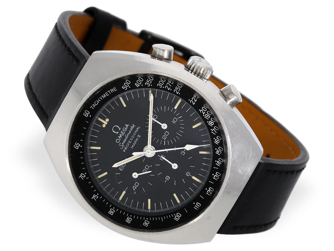 Wristwatch: vintage chronograph, Omega Speedmaster Mark II, Ref. 145.014