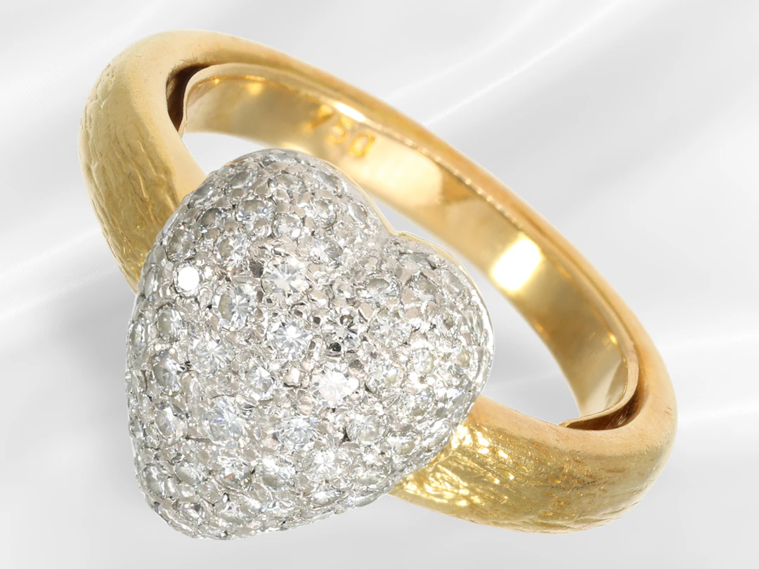 Ring: solid, heart-shaped brilliant-cut diamond goldsmith's ring