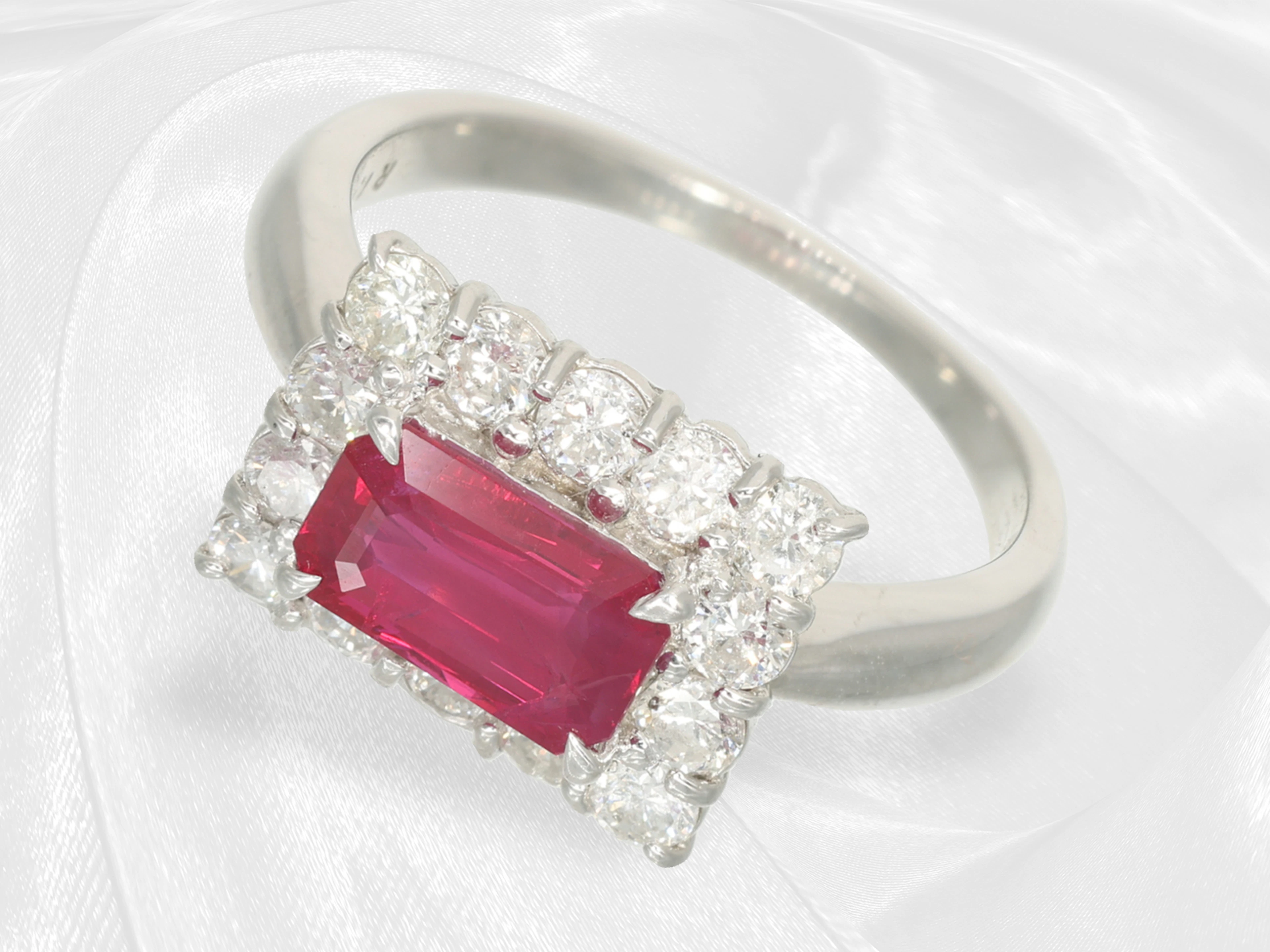 Ring: formerly an expensive platinum ring with a very fine natural