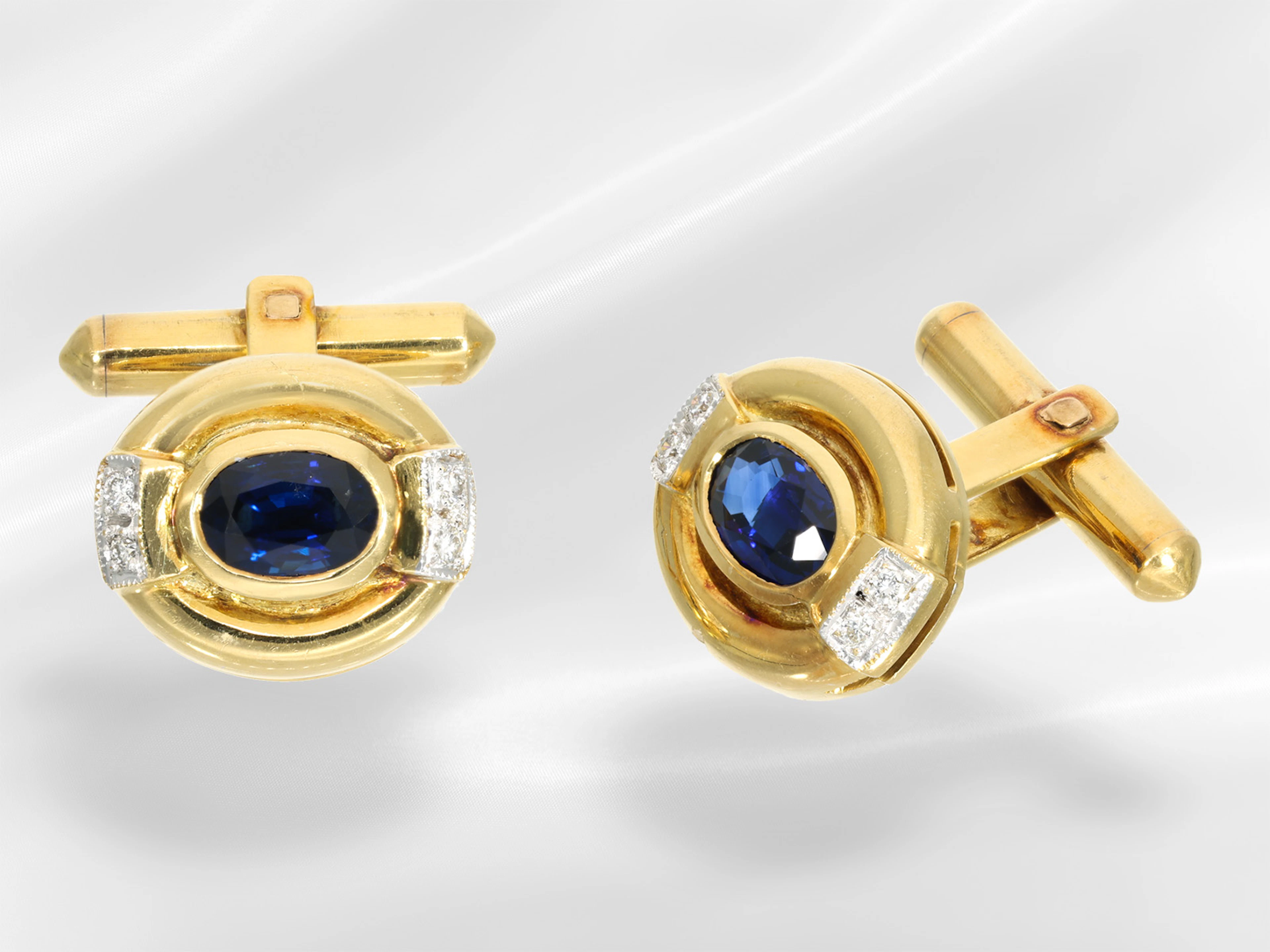 Very high-quality gold cufflinks set with sapphires and brilliant-cut