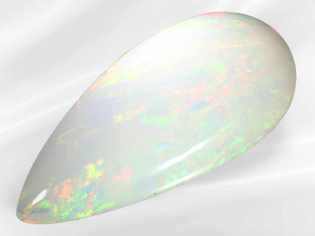 Opal: valuable, large opal cabochon of ca. 42.5 ct, pear cut