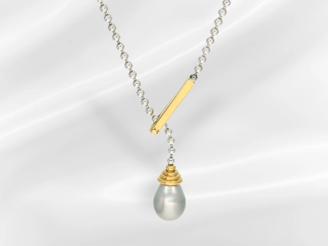 Necklace: unusual designer necklace with a beautiful Tahitian cultured