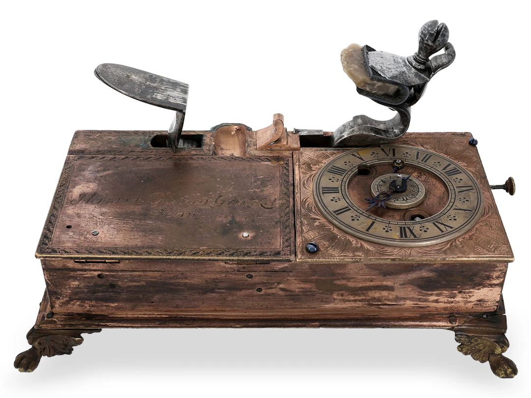 Table clock: an absolute rarity, a so-called "Flintlock Alarm Clock"