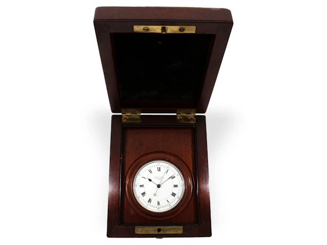 Pocket watch: significant deck chronometer with 34-minute carousel