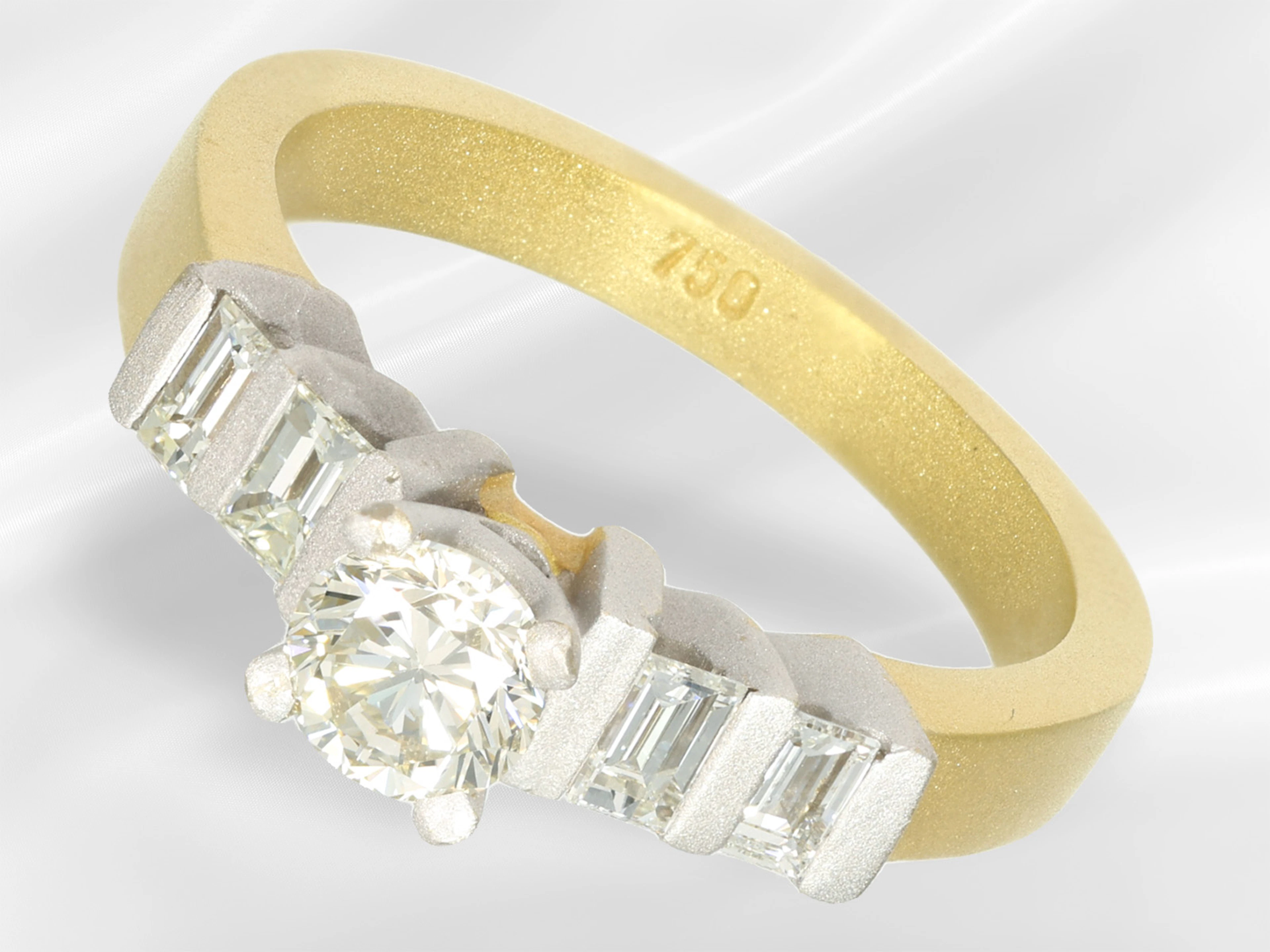 Ring: gold diamond/brilliant-cut diamond goldsmith's ring, ca. 0.85 ct
