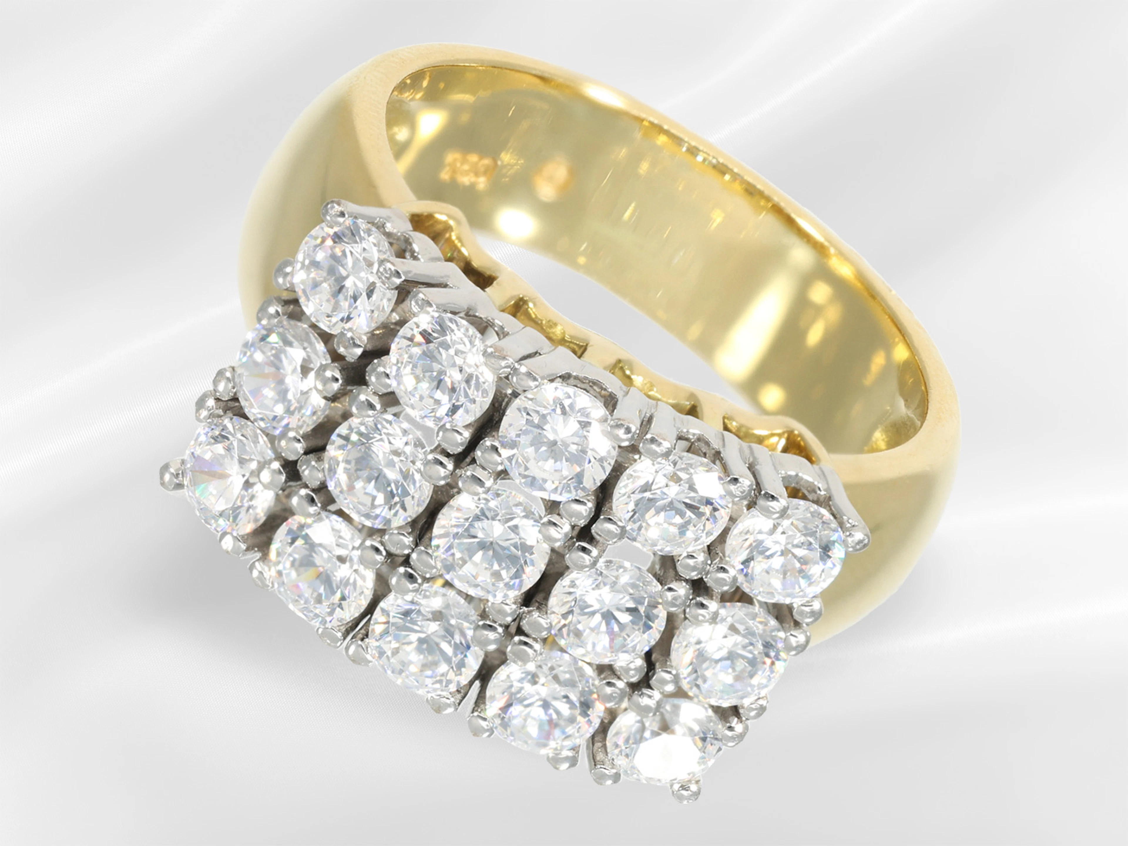 Ring: solid vintage goldsmith's ring in 18K gold