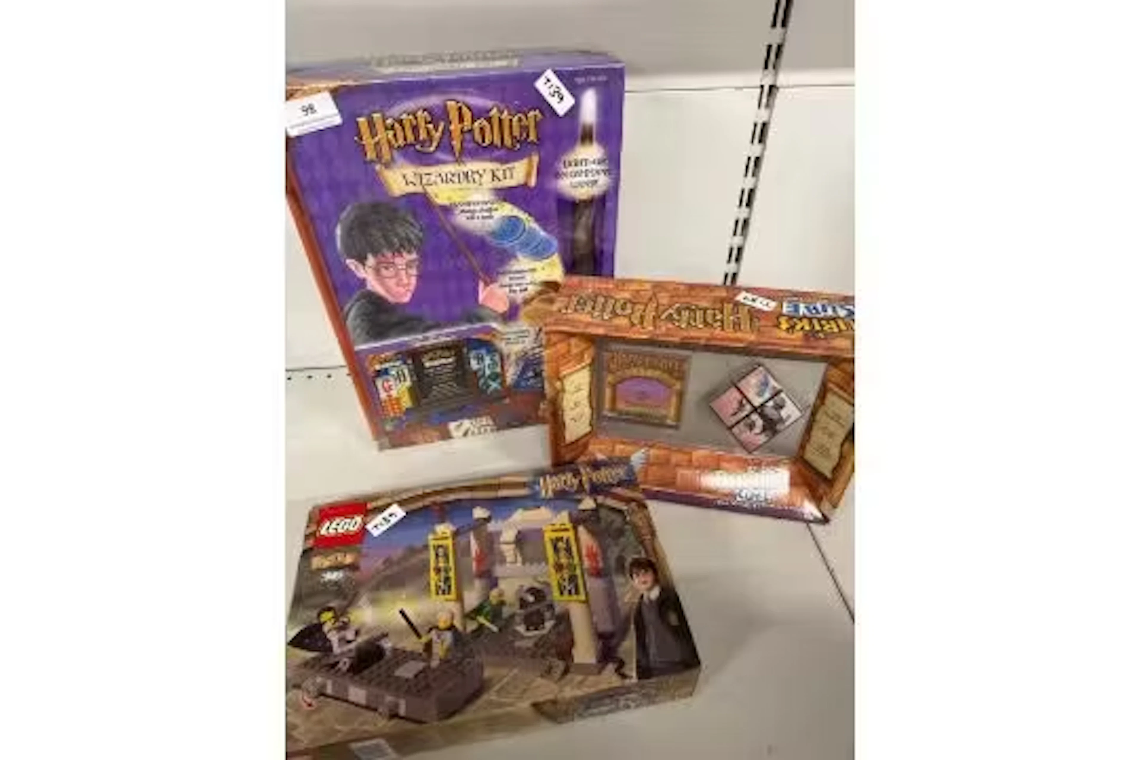 Harry Potter Bundle including LEGO set No. 4733, wizardry kit and