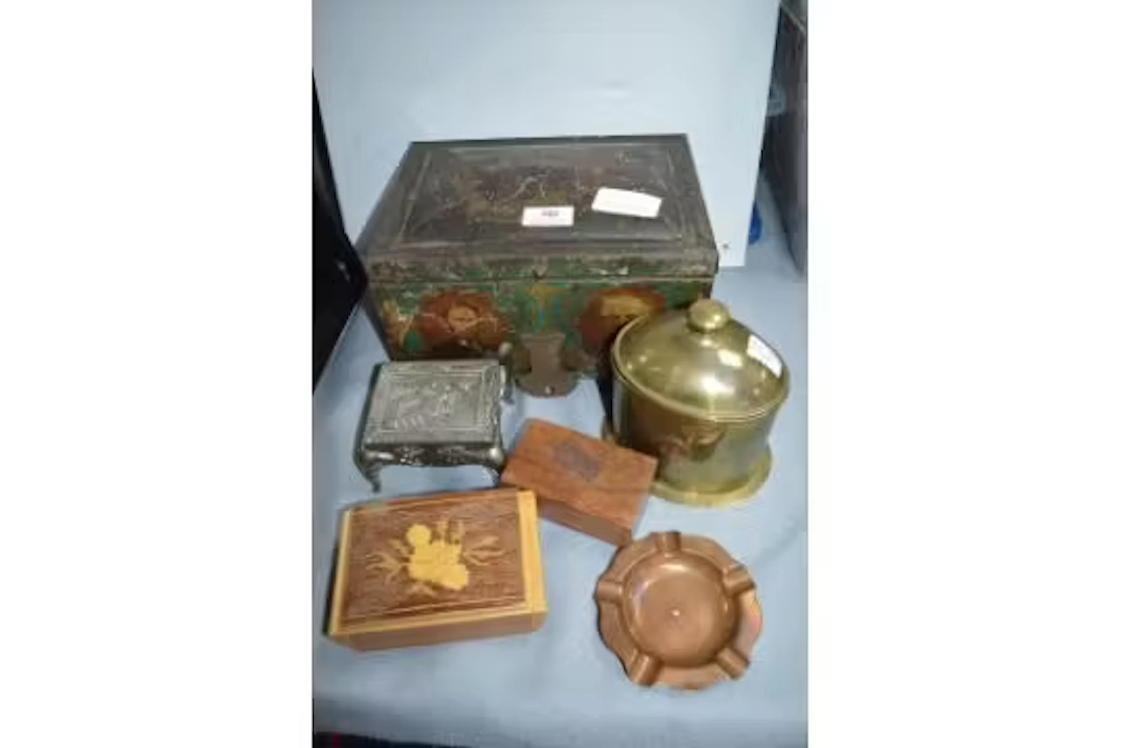 Antique CWS tin/WW2 Trenchart etc