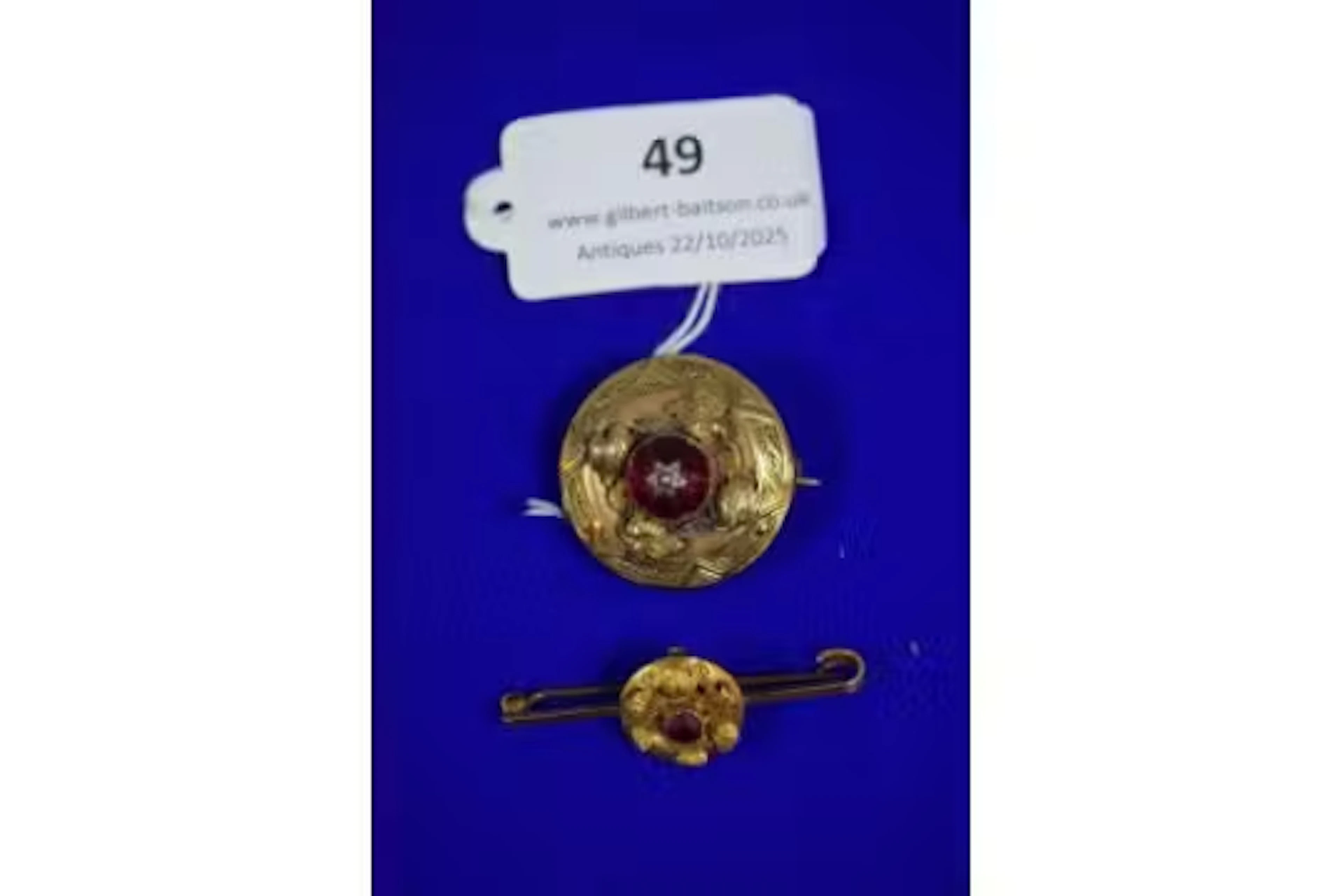 2x Victorian 9ct Gold Brooches with Garnets