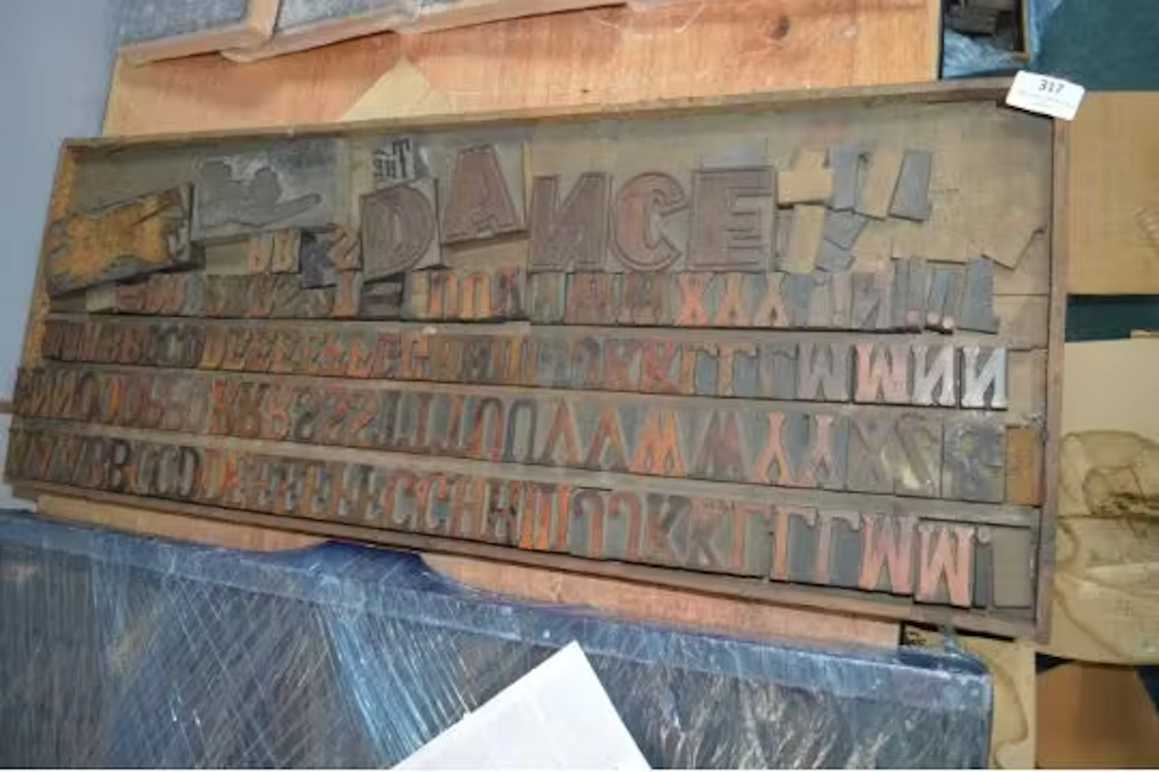 Large Woodblock Printing Type “DANCE” Display and Miscellaneous Characters