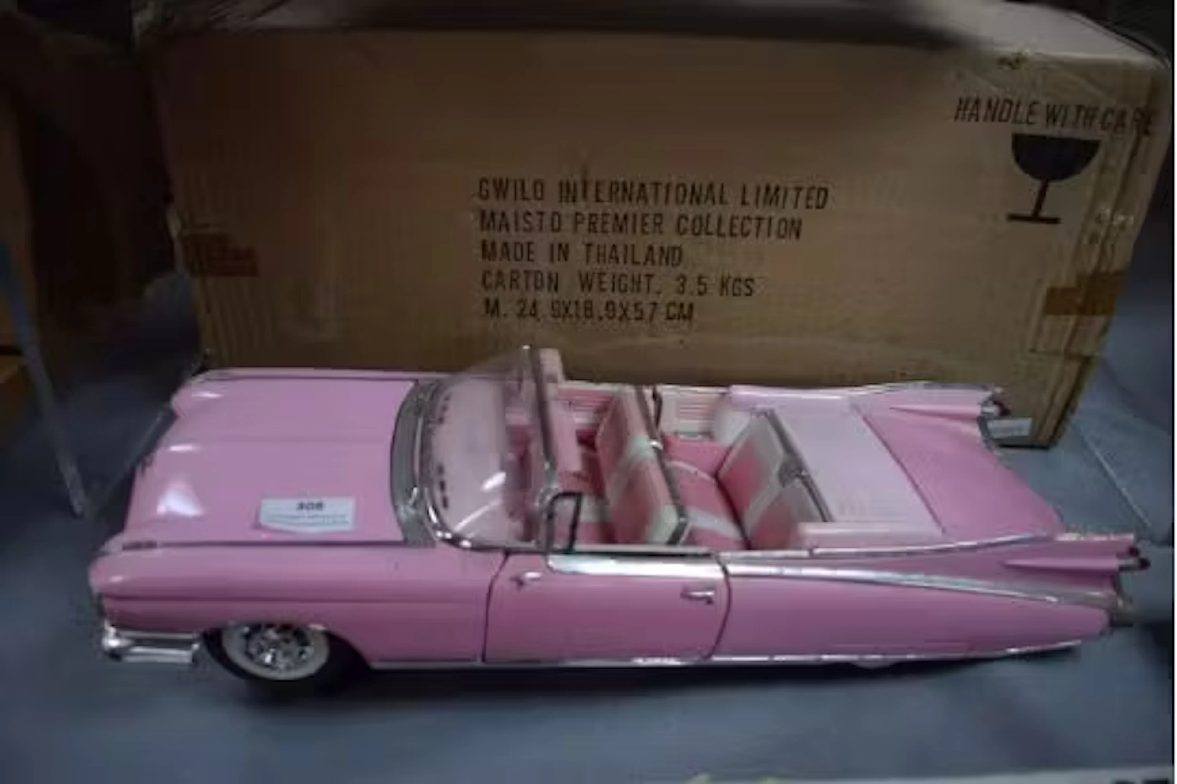 Maisto Pink Cadillac Eldorado 1:12 Scale Model