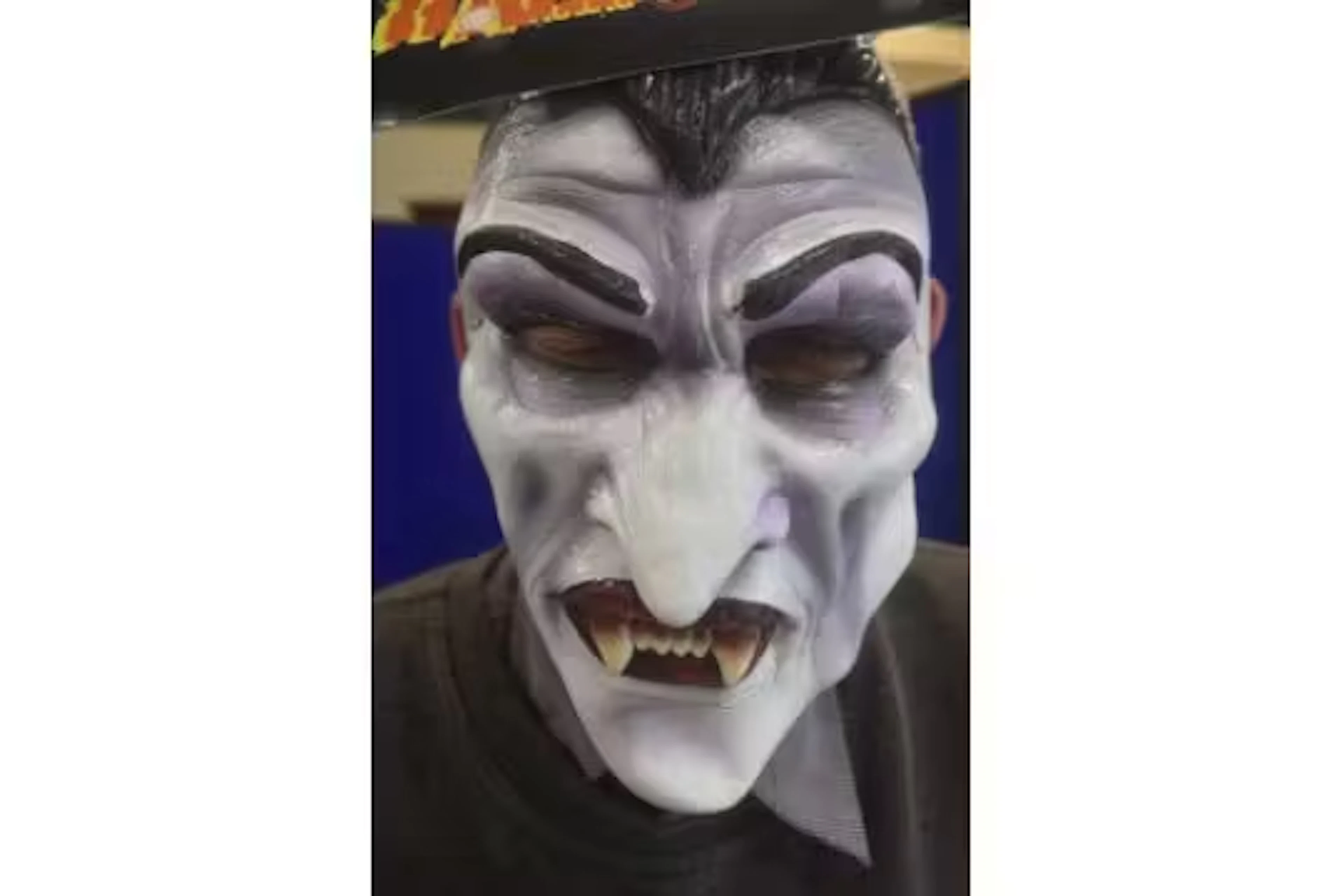 Latex Dracula Mask