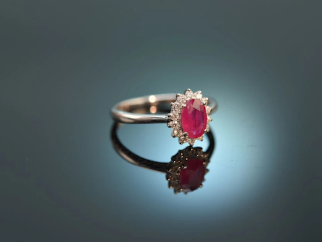 Ring mit Rubin und Brillanten Weiß Gold 750