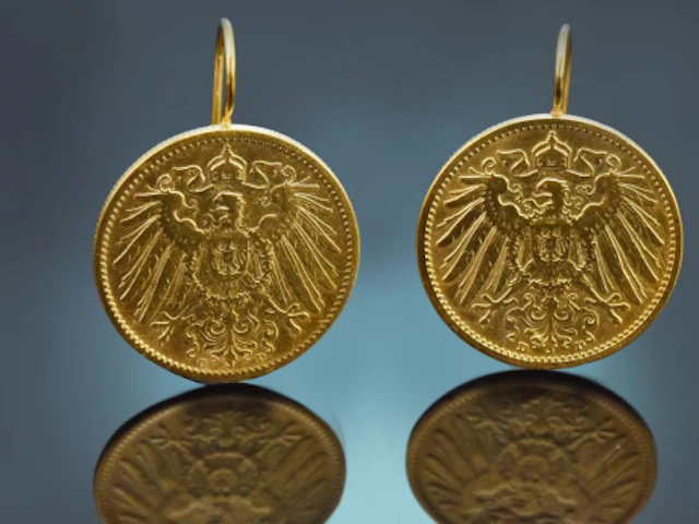 Hübsche Trachten Münz Ohrringe aus vergoldetem Silber