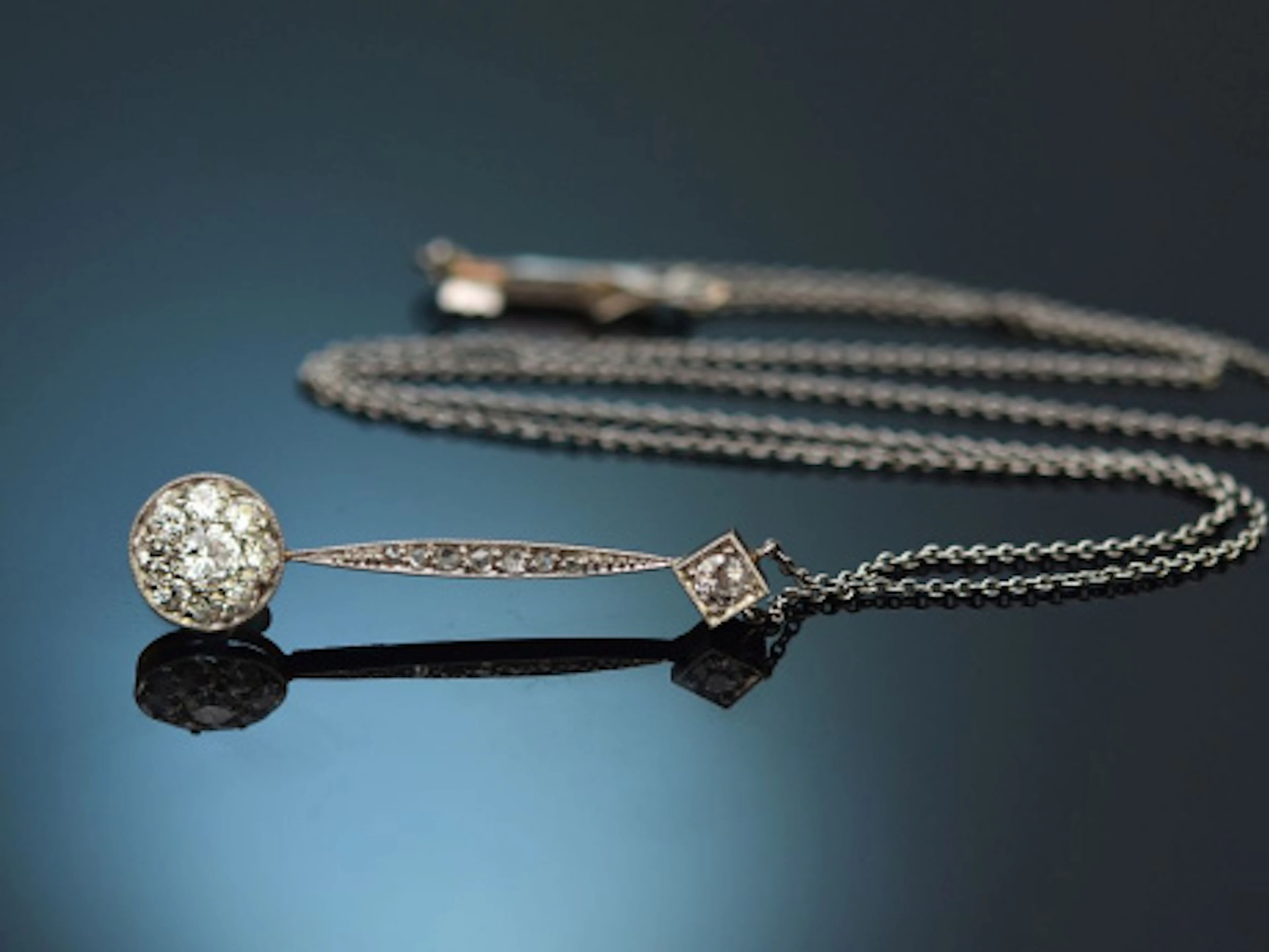 Um 1925! Art Deco Collier mit Diamanten aus Gold 585 und Platin