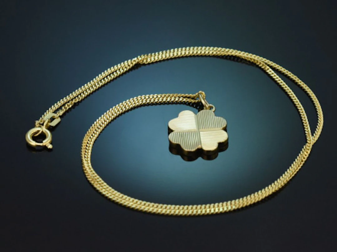 Um 1980! Glücks Kleeblatt Anhänger mit Kette aus Gold 585