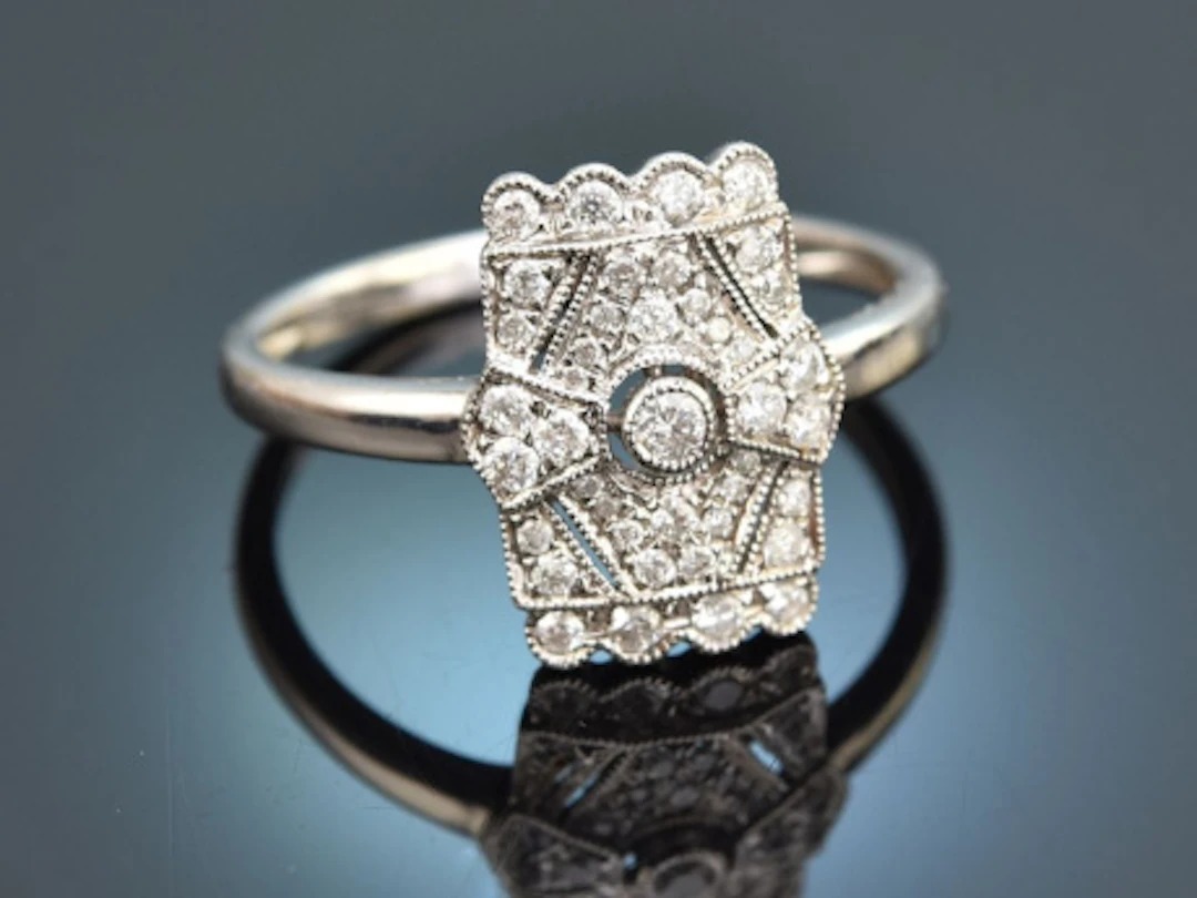 Edwardian Style! Wundervoller Diamant Ring 0,3 ct Weiß Gold 750