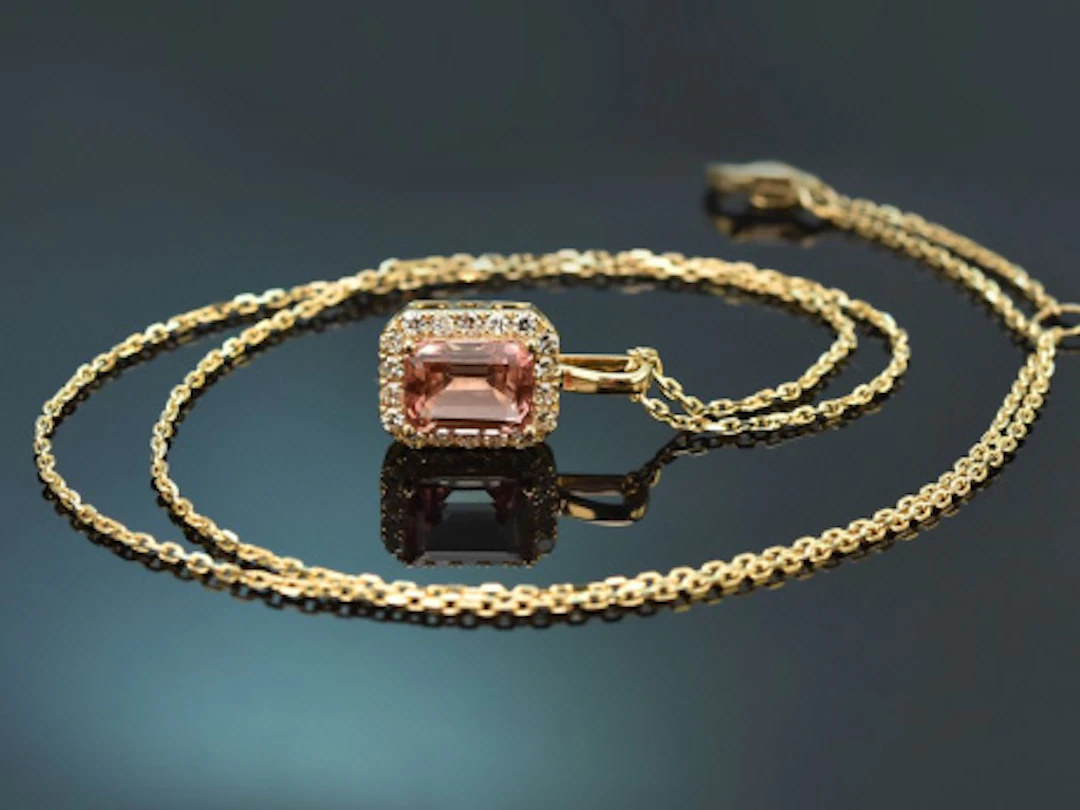 Fine Rose! Edler Turmalin Diamant Anhänger mit Kette aus Gold 585
