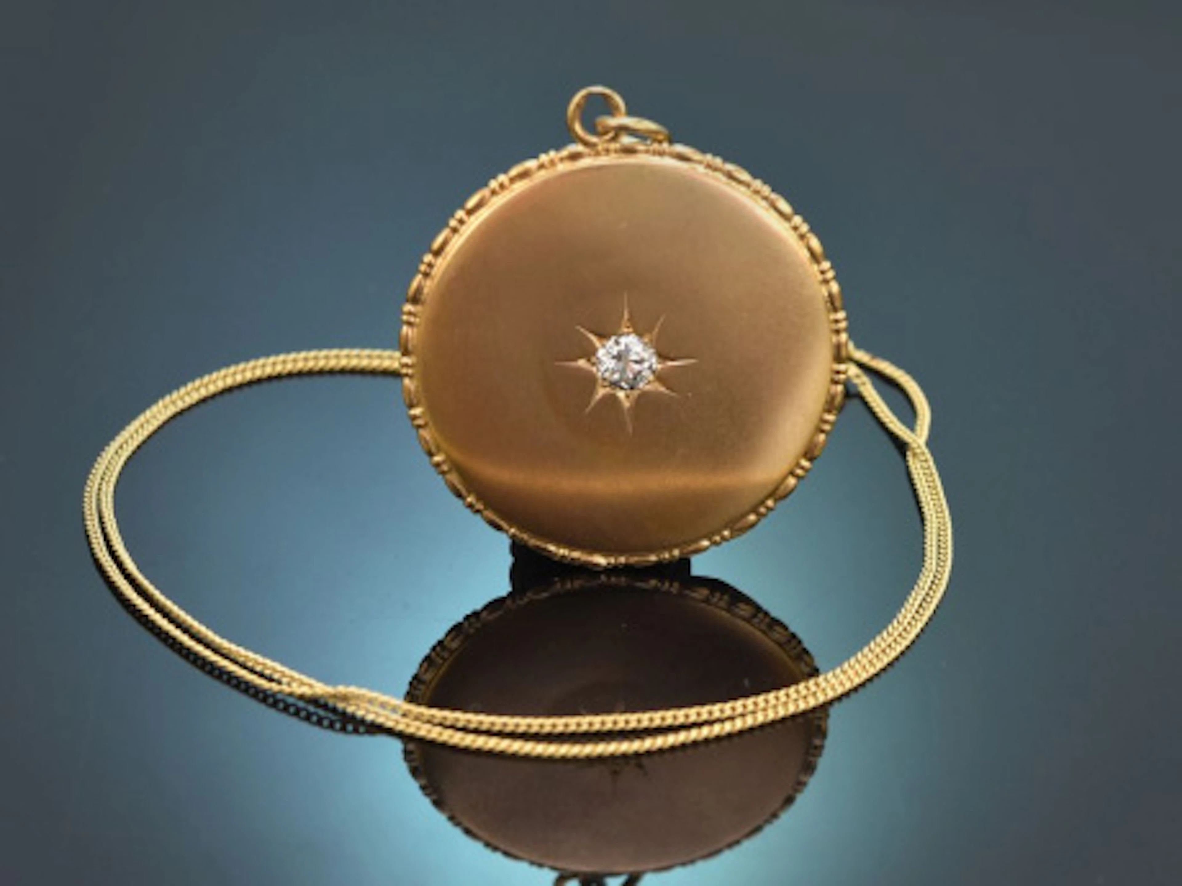 München um 1890! Antiker Medaillon Anhänger mit Kette 0,2 ct Altschliffdiamant